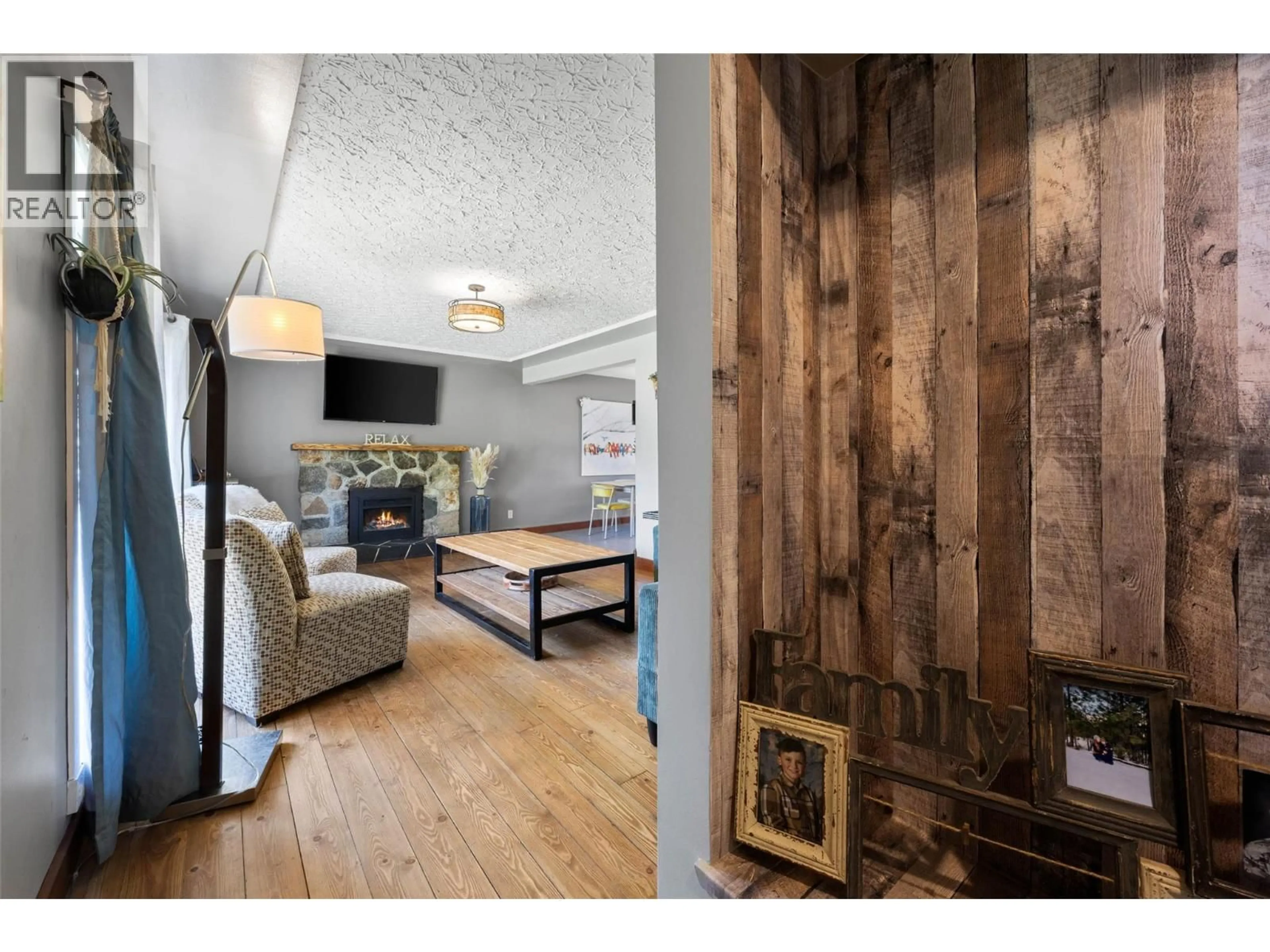 Indoor entryway for 314 BIRCH STREET, Chase British Columbia V0E1M0
