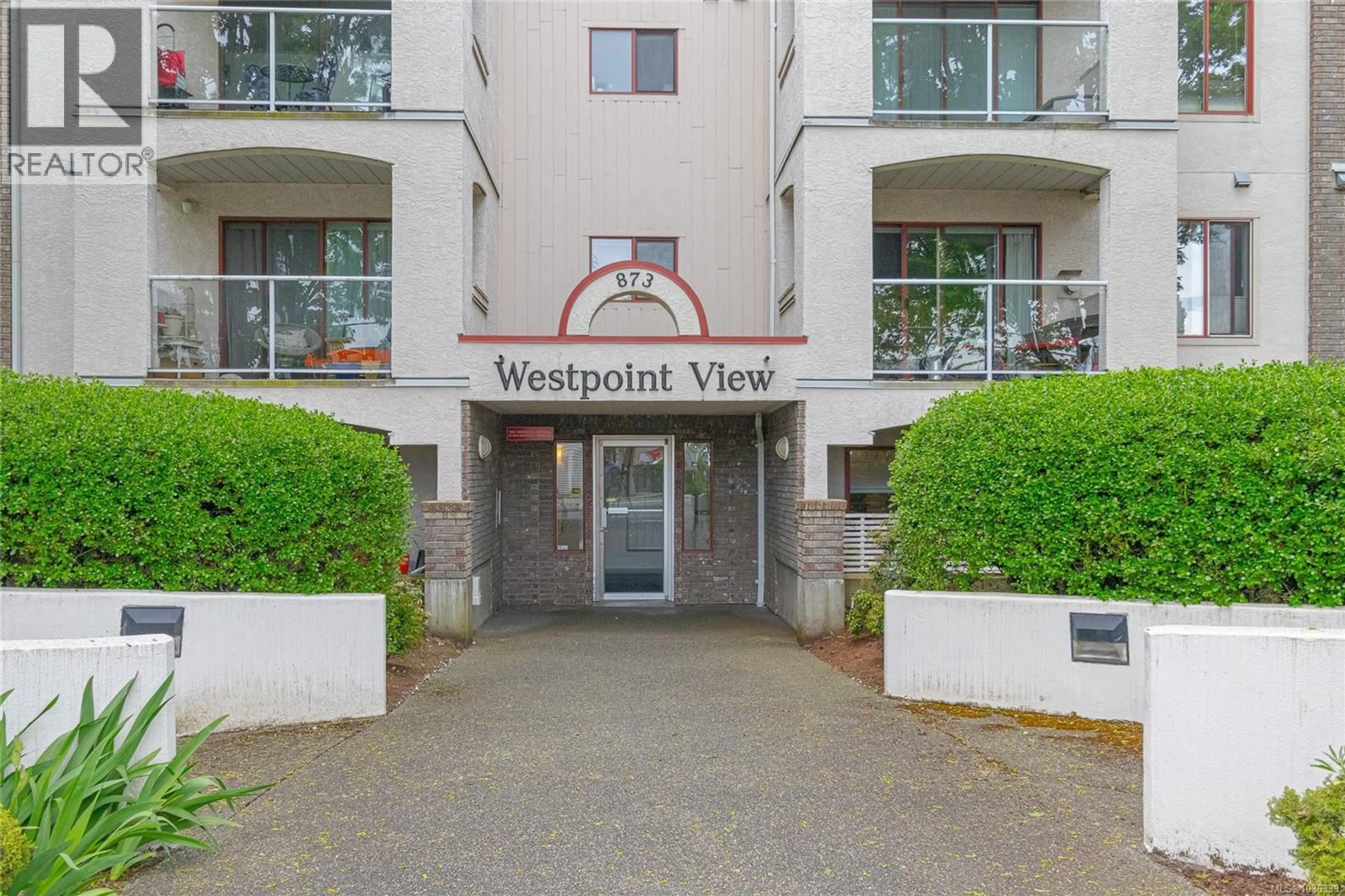 Indoor foyer for 107 - 873 ESQUIMALT ROAD, Esquimalt British Columbia V9A3M5