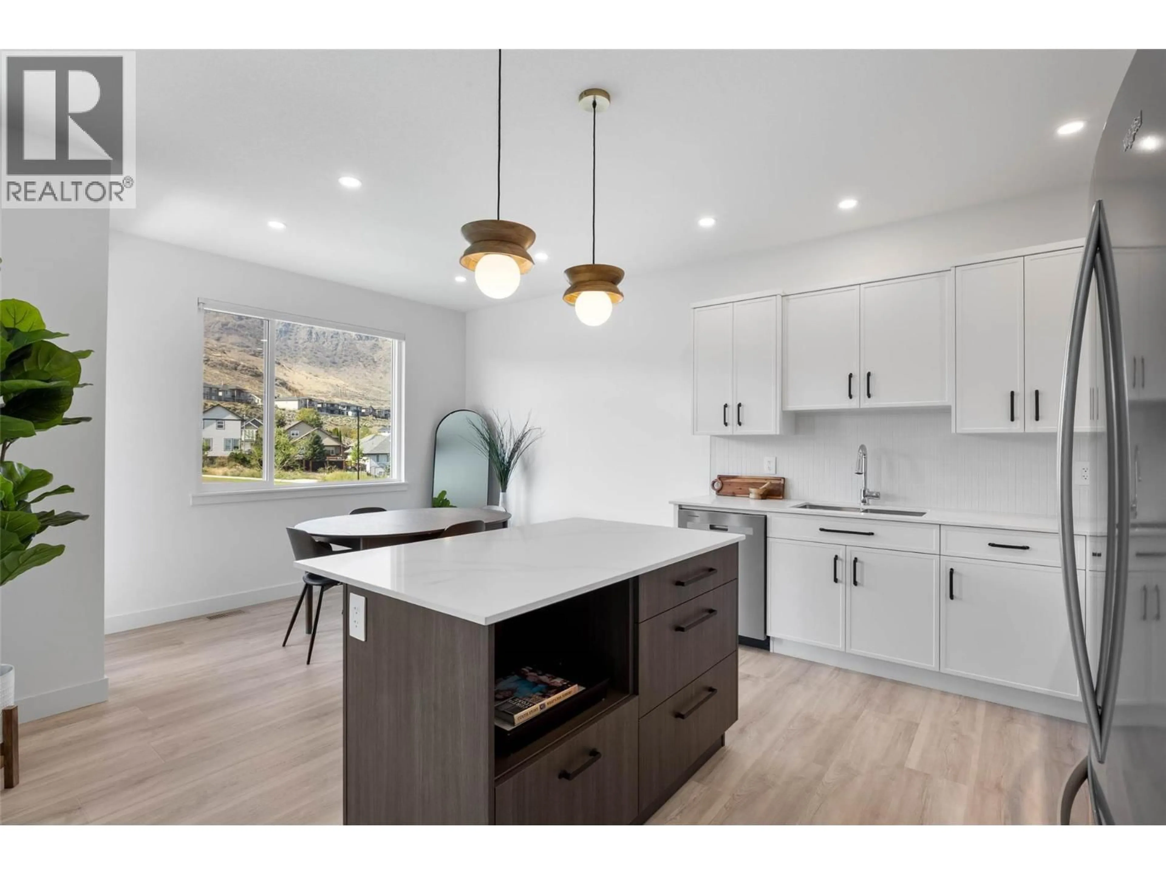 Open concept kitchen, wood/laminate floor for 147 - 2050 GRASSLANDS BOULEVARD, Kamloops British Columbia V2B0K7
