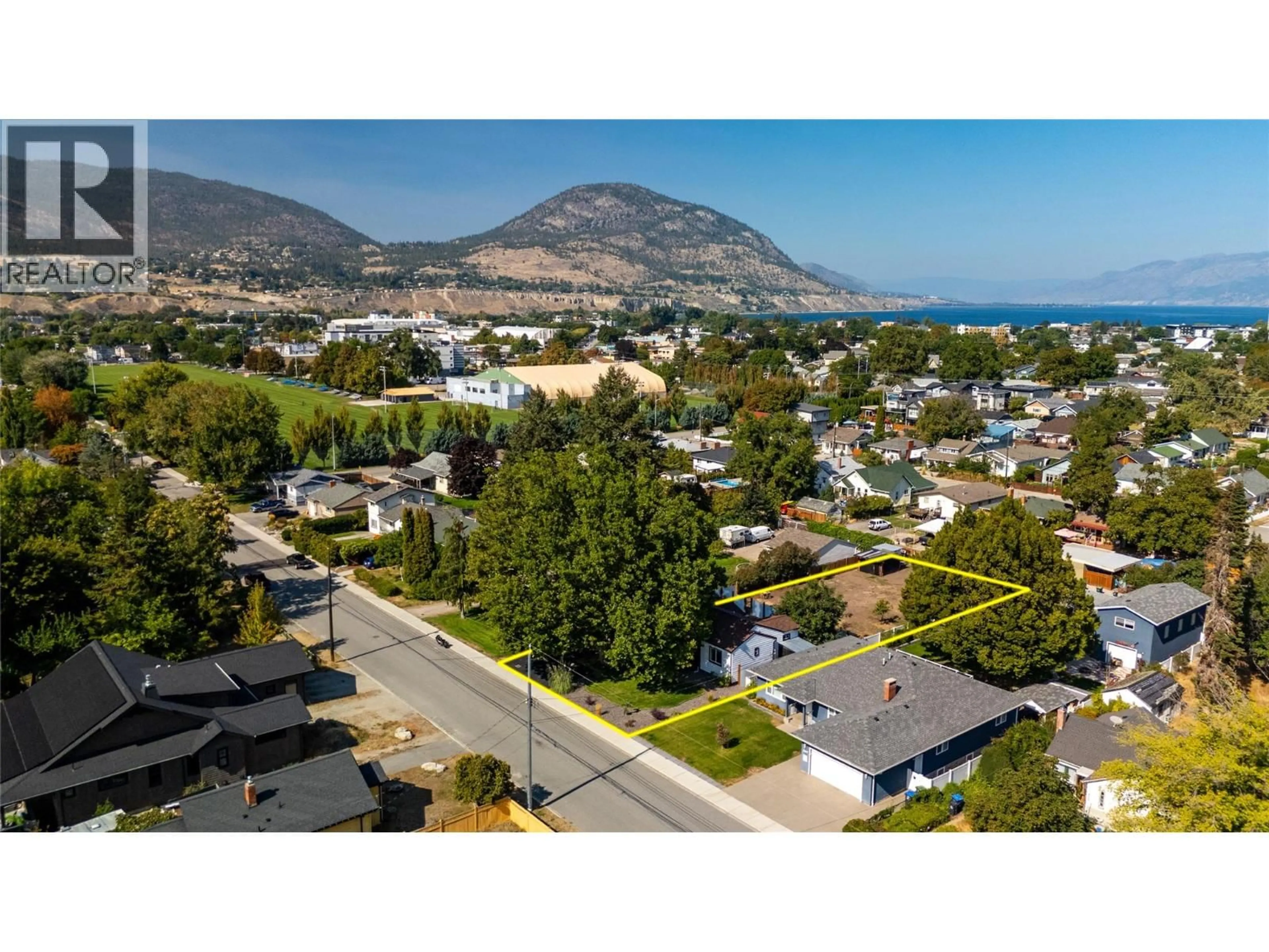 A pic from outside/outdoor area/front of a property/back of a property/a pic from drone, mountain view for 403 SCOTT AVENUE, Penticton British Columbia V2A2J7