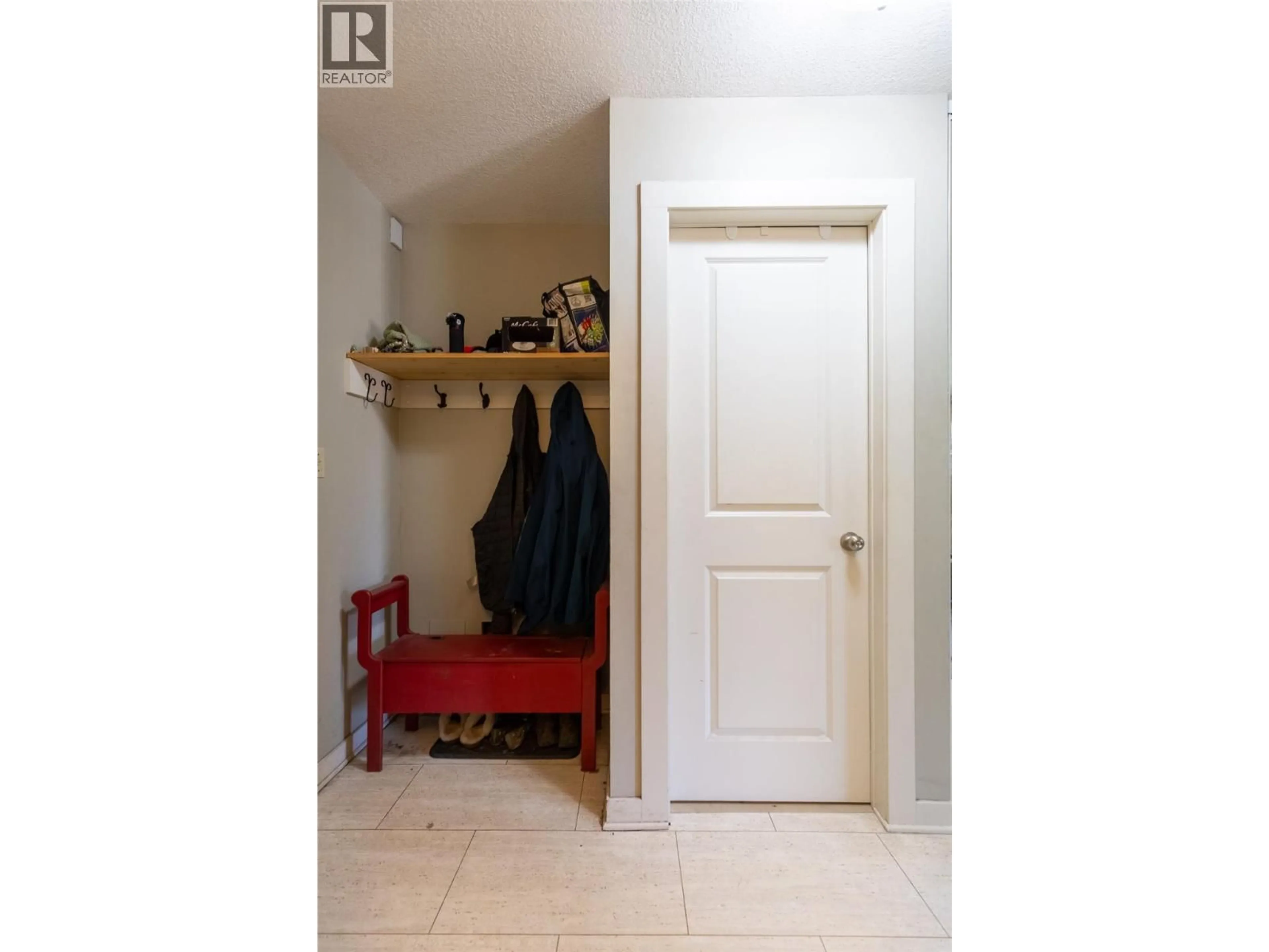 Indoor entryway for 407 - 65 COKATO ROAD, Fernie British Columbia V0B1M4