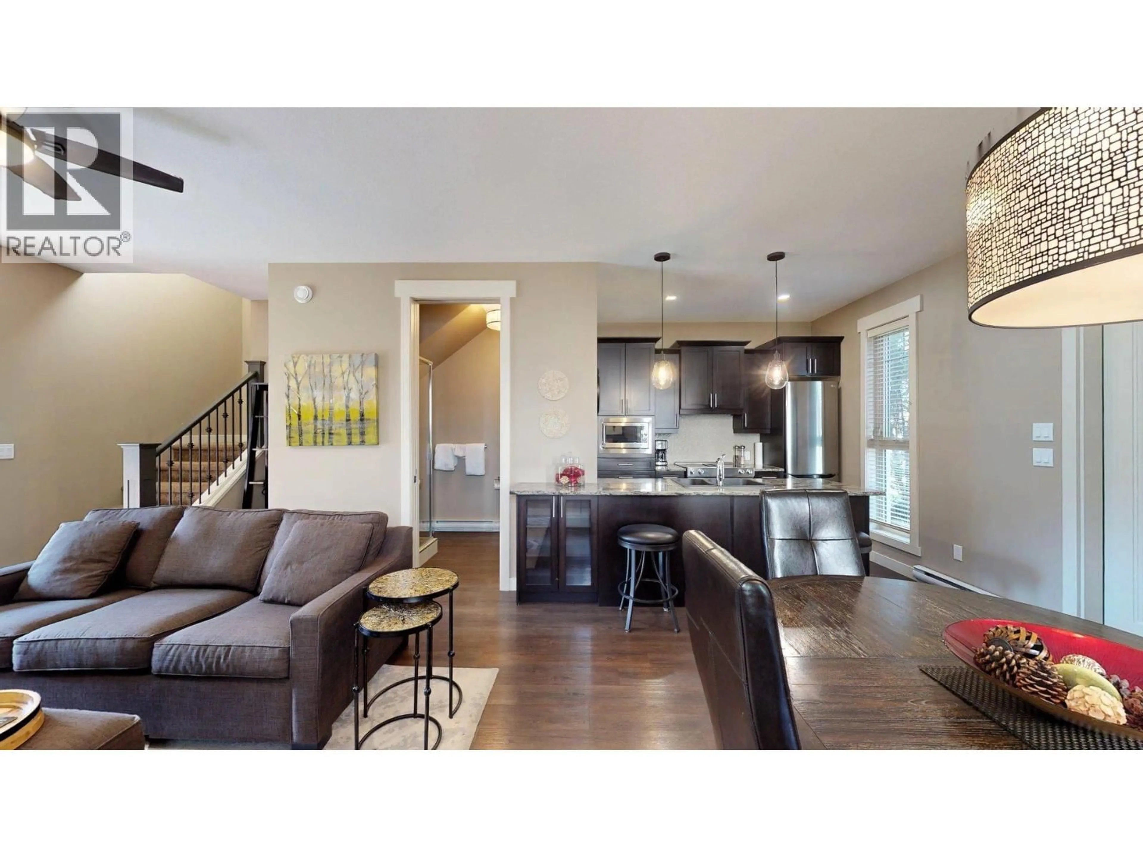 Open concept kitchen, unknown for 916 C - 900 BIGHORN BOULEVARD, Radium Hot Springs British Columbia V0A1M0