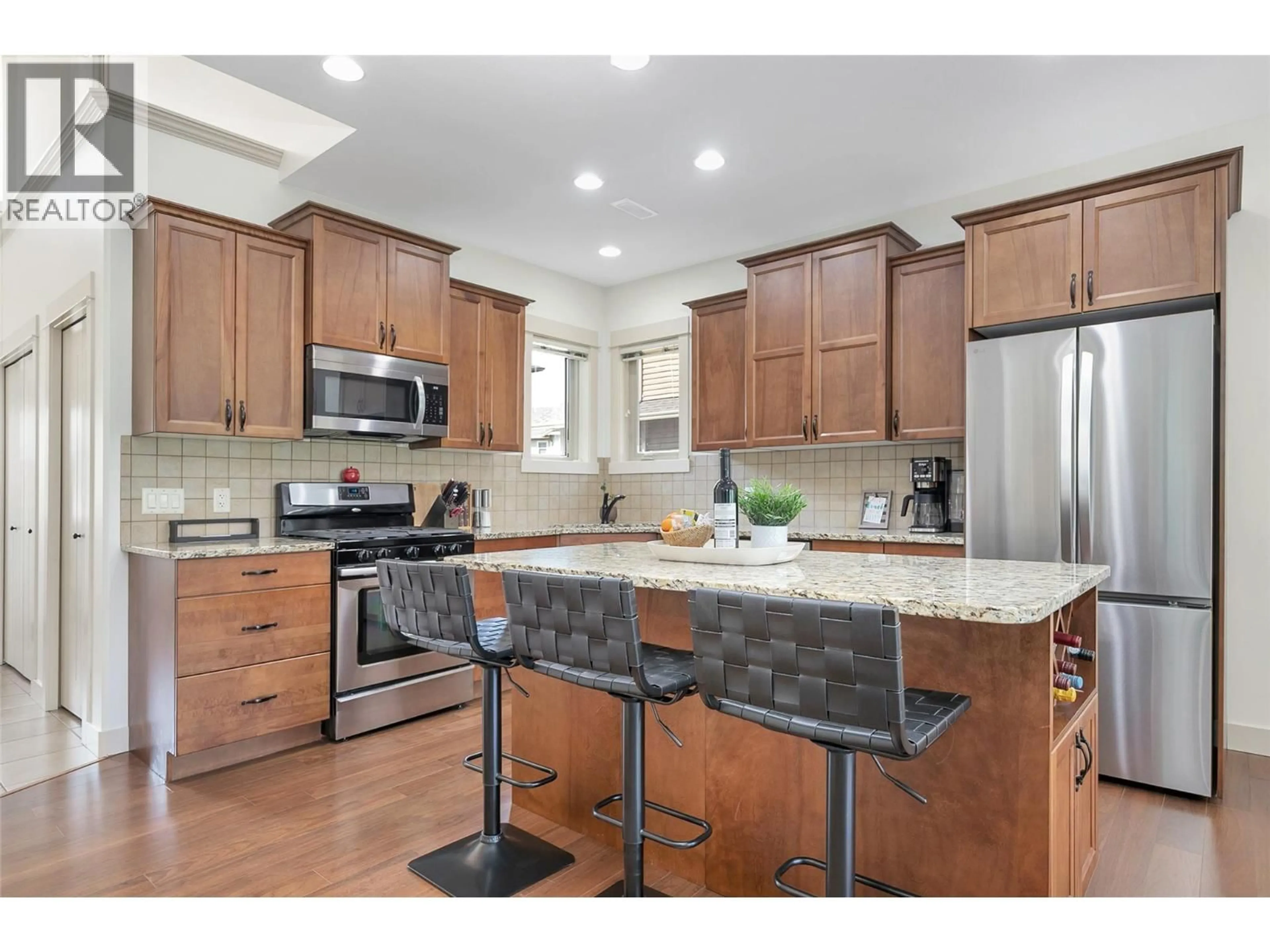 Open concept kitchen, unknown for 504 - 3350 WOODSDALE ROAD, Lake Country British Columbia V4V2R7