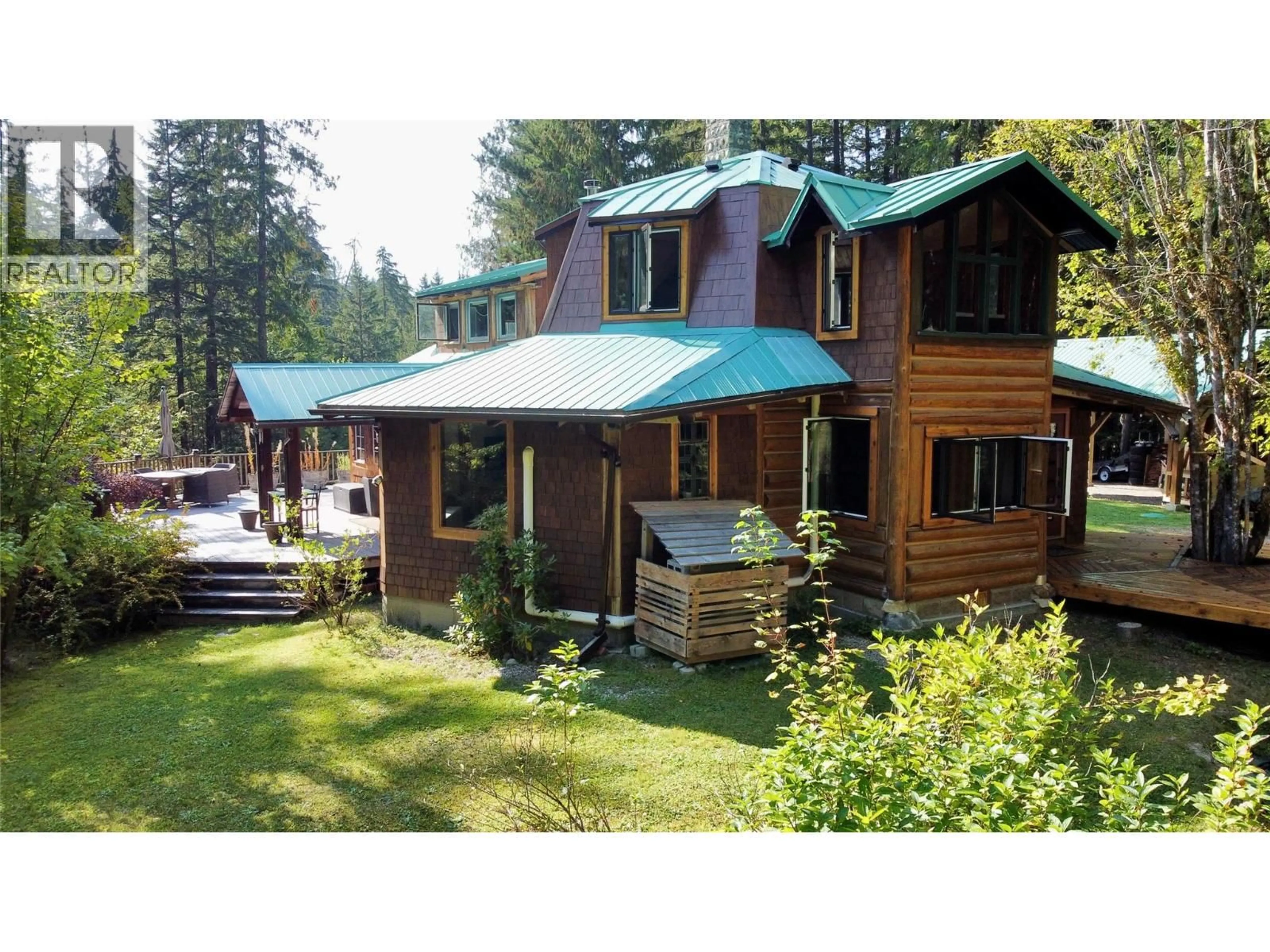A pic from outside/outdoor area/front of a property/back of a property/a pic from drone, unknown for 785 BEECH ROAD, Nakusp British Columbia V0G1R1