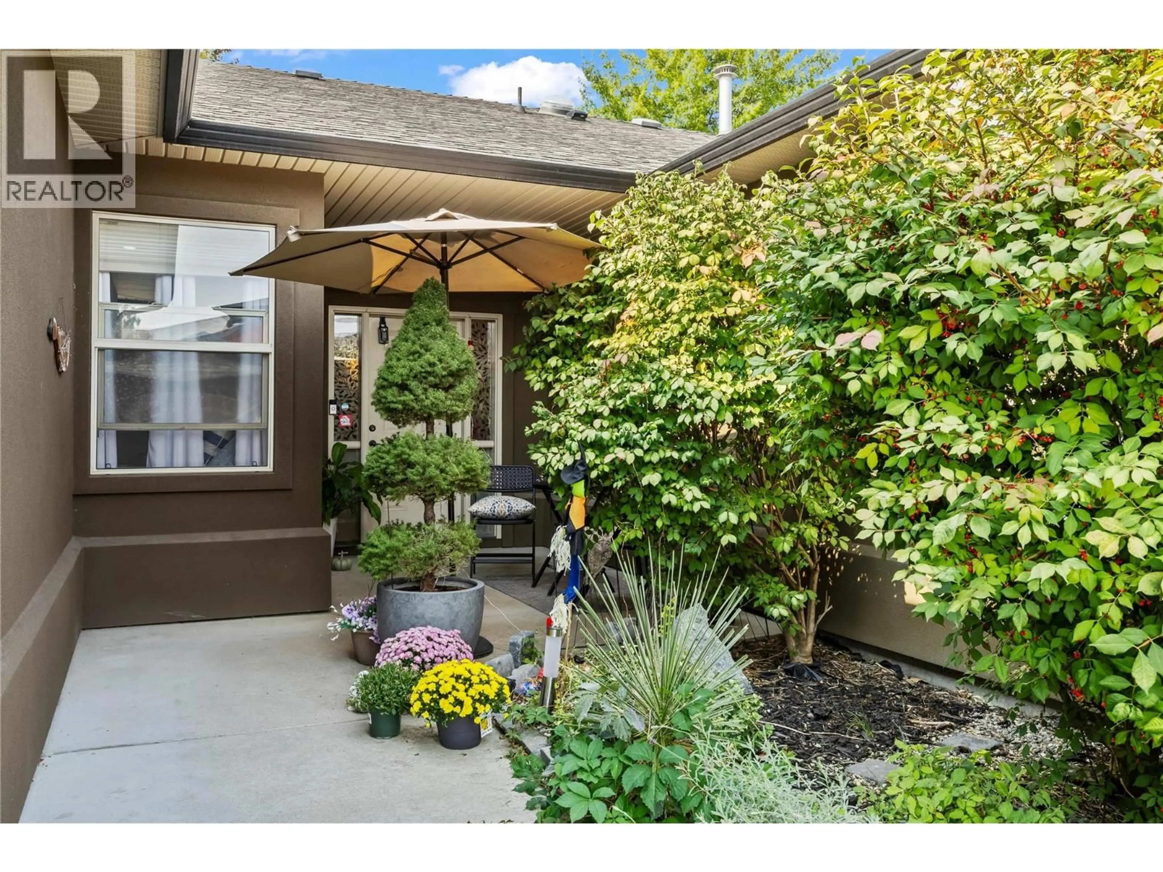 Patio, street for 3871 SONOMA PINES DRIVE, West Kelowna British Columbia V4T2Z5