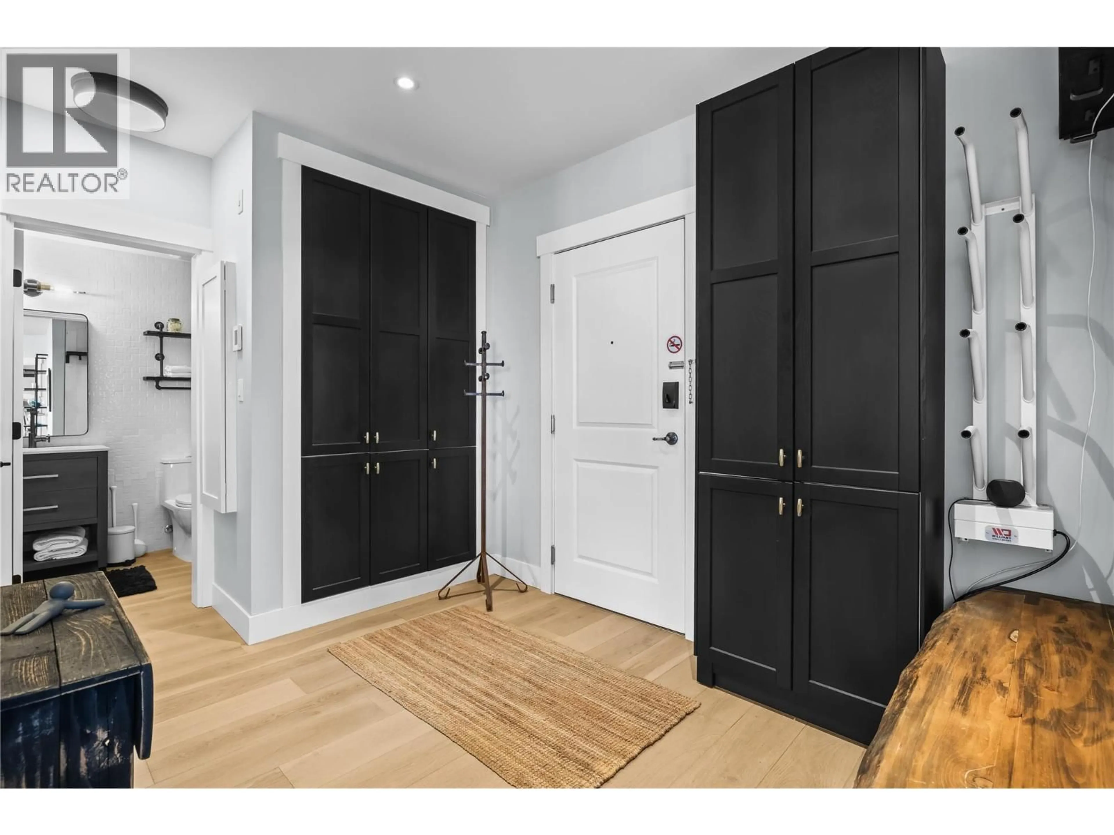 Indoor entryway for 101 - 5300 BIG WHITE ROAD, Big White British Columbia V1P1P3