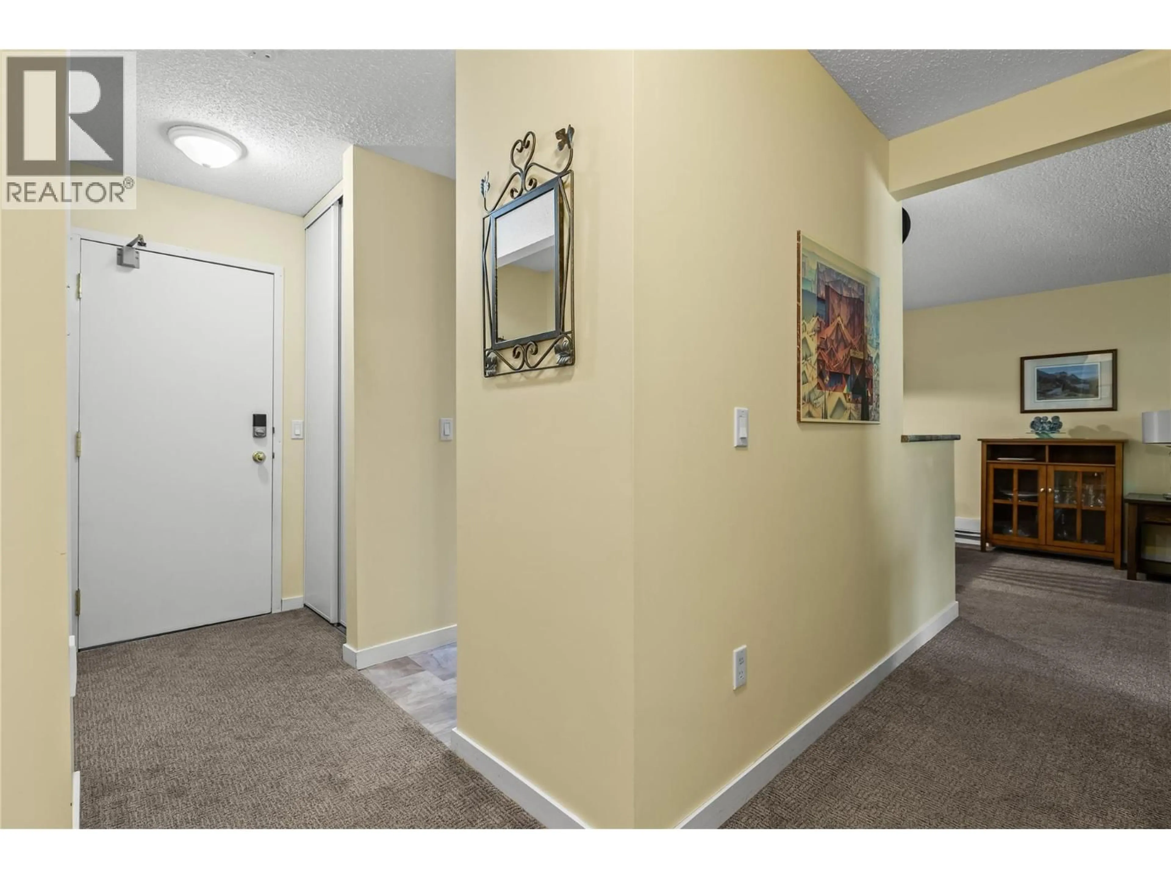 Indoor entryway for 413 - 60 WOLVERINE ROAD, Big White British Columbia V1P1P3