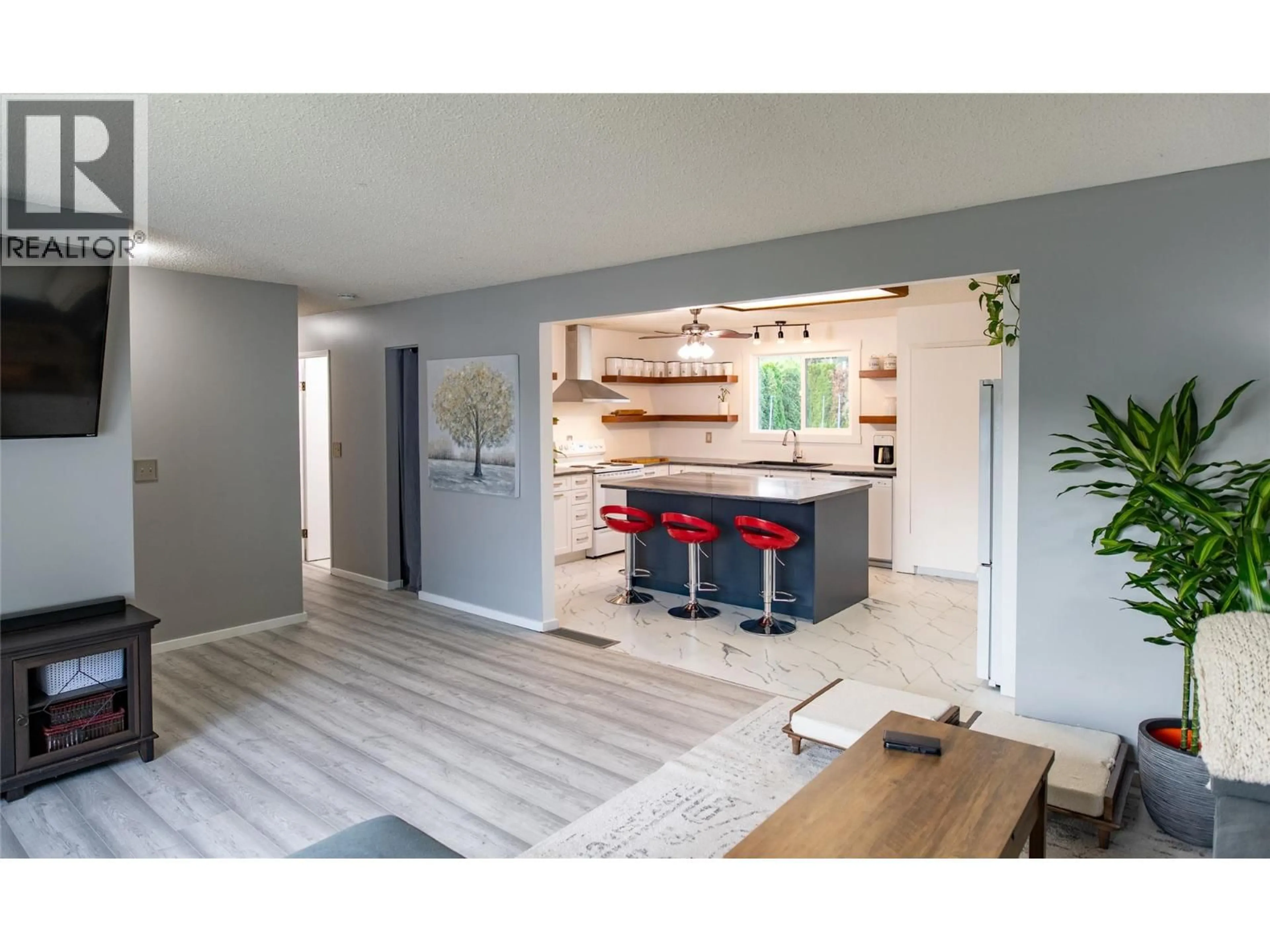 Open concept kitchen, unknown for 955 HICKORY ROAD, Kelowna British Columbia V1X4K8