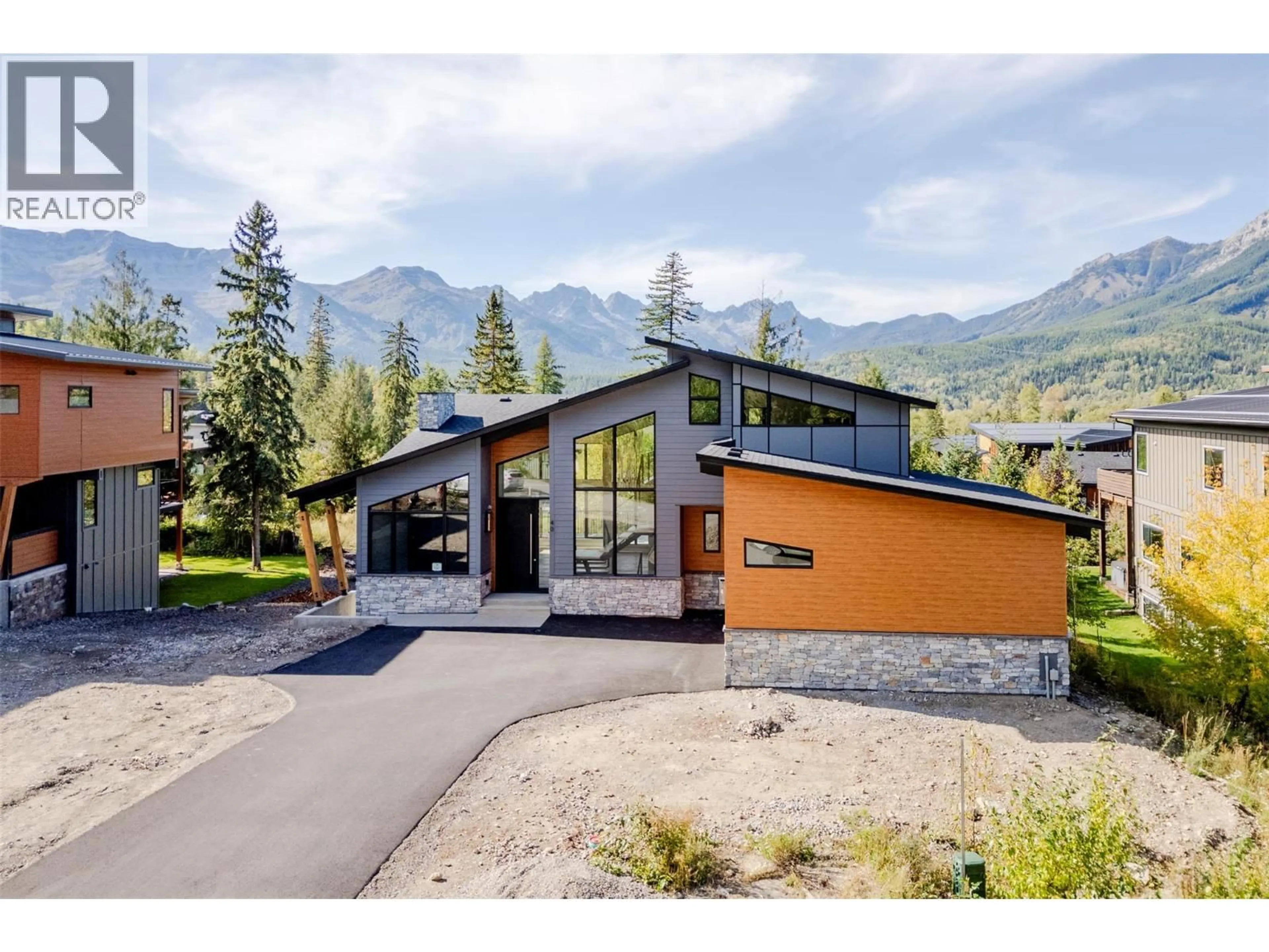 Home with vinyl exterior material, mountain view for 40 PIEDMONT DRIVE, Fernie British Columbia V0B1M4