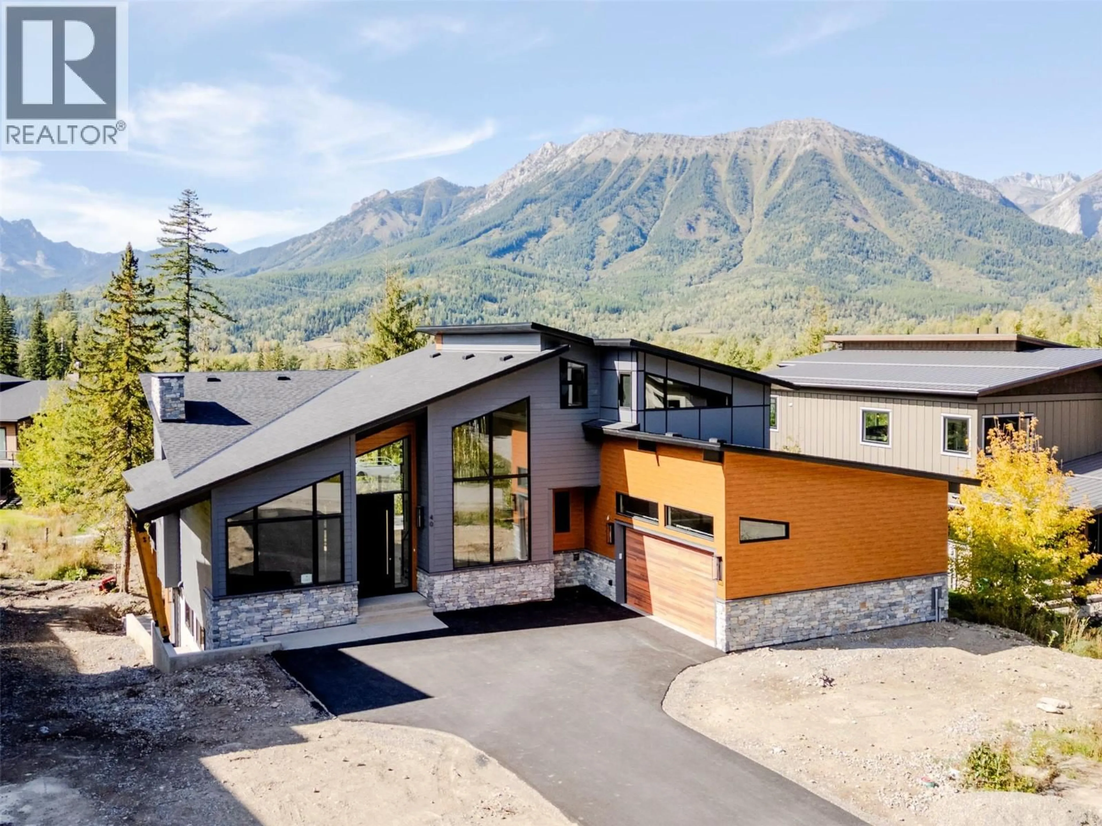 Home with vinyl exterior material, mountain view for 40 PIEDMONT DRIVE, Fernie British Columbia V0B1M4