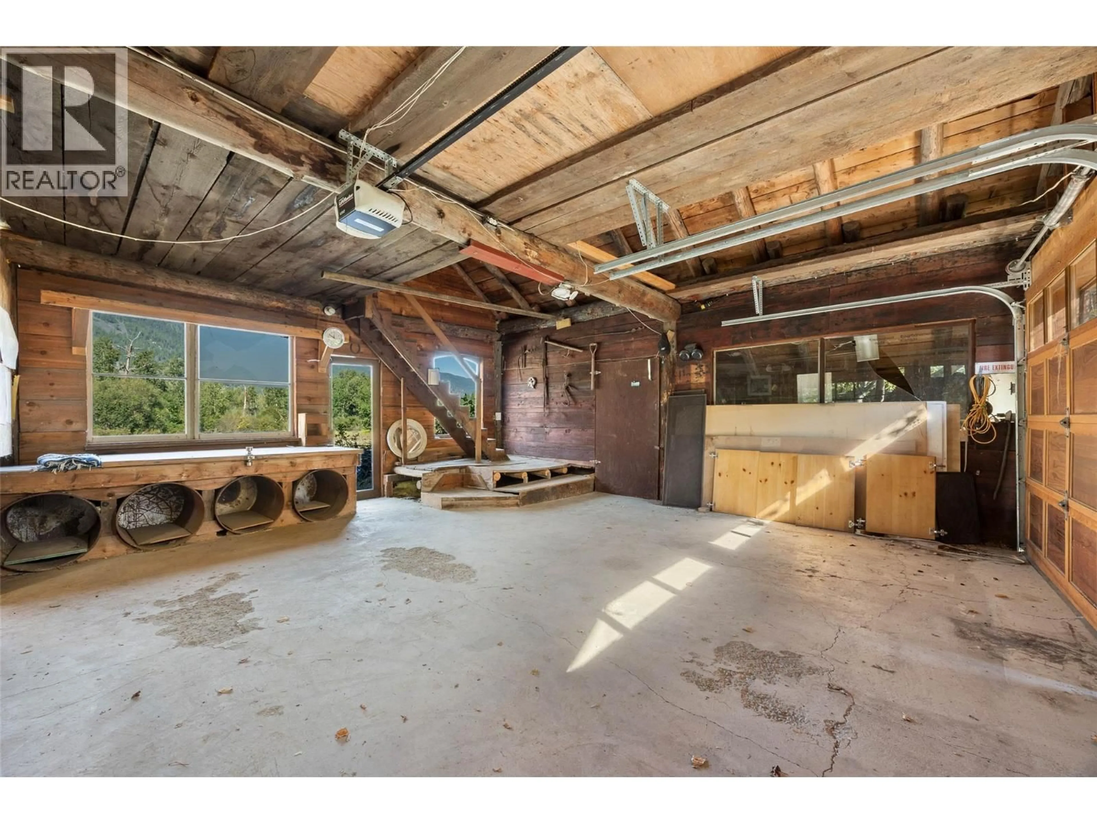 Indoor garage for 740 GLENACRE ROAD, McLure British Columbia V0E1Z2