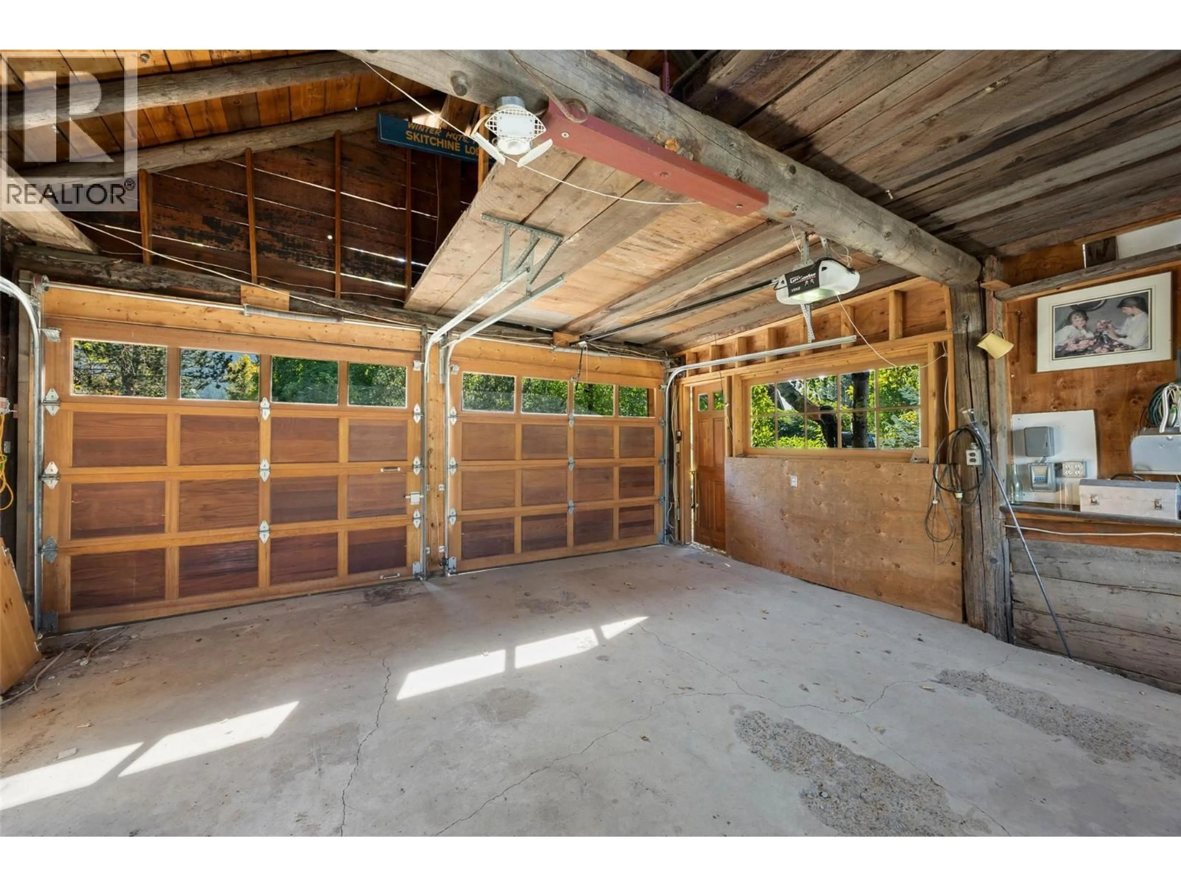 Indoor garage for 740 GLENACRE ROAD, McLure British Columbia V0E1Z2