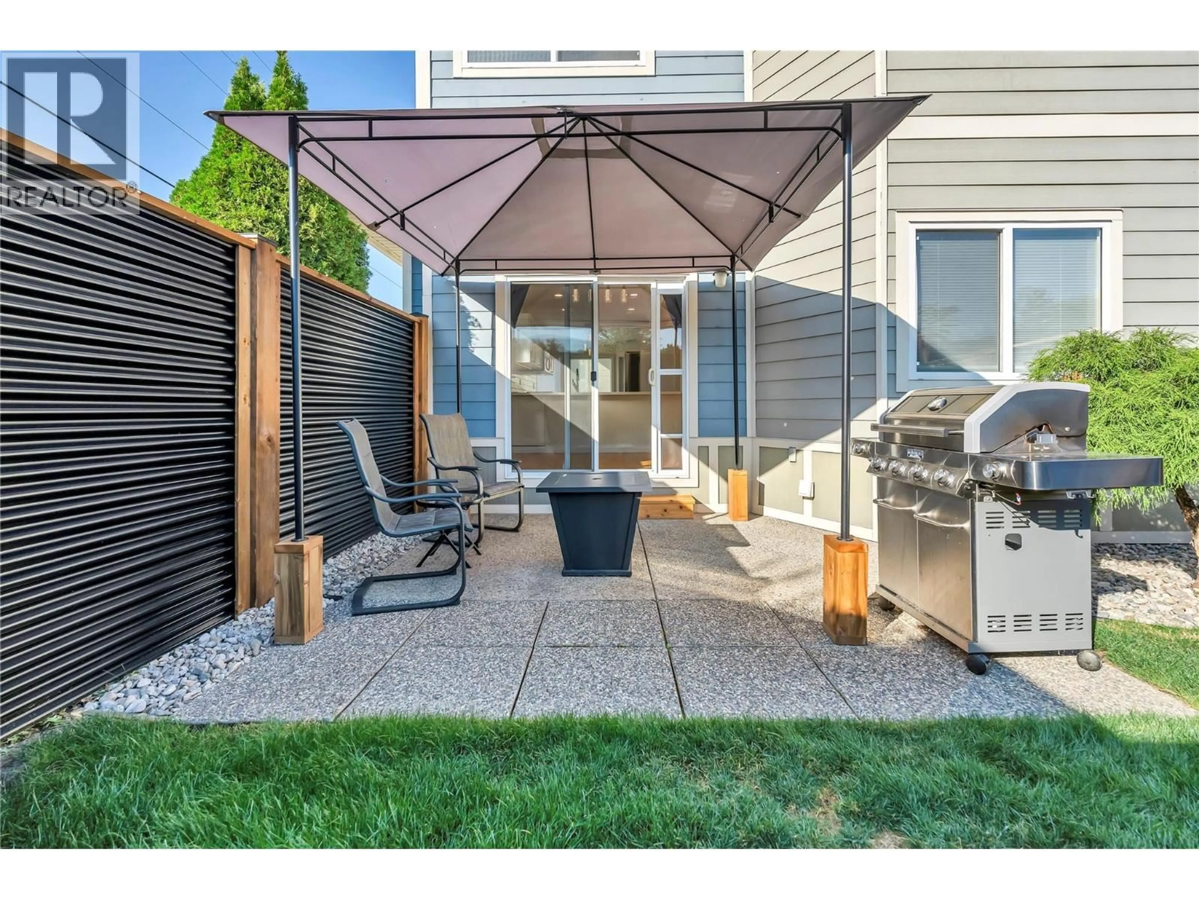 Patio, street for 7 - 148 ROY AVENUE, Penticton British Columbia V2A3M9