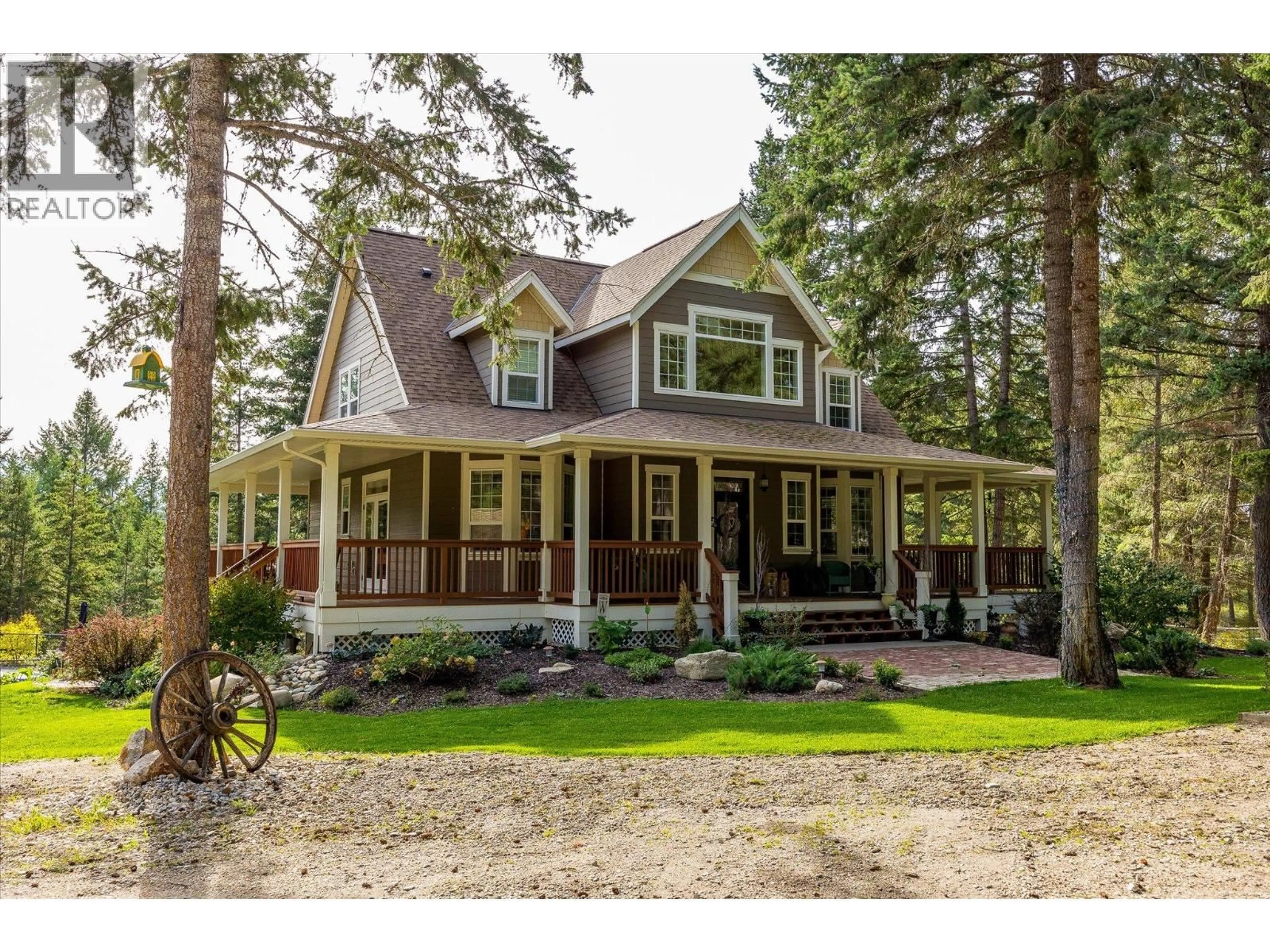 Home with vinyl exterior material, unknown for 192 LOUIE VIEW DRIVE, Lumby British Columbia V0E2G1