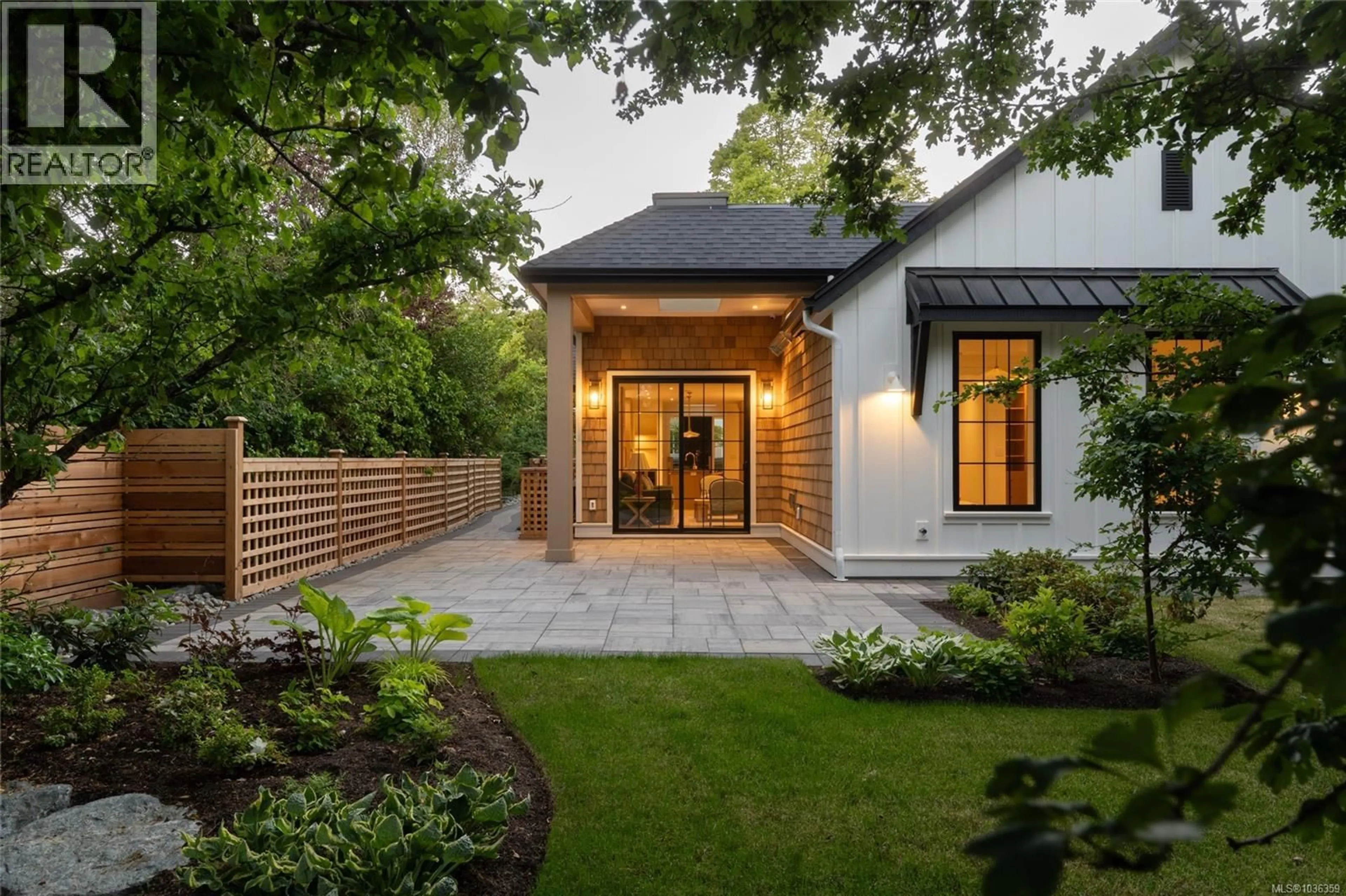 Home with brick exterior material, street for 587 OLIVER STREET, Oak Bay British Columbia V8S4W2