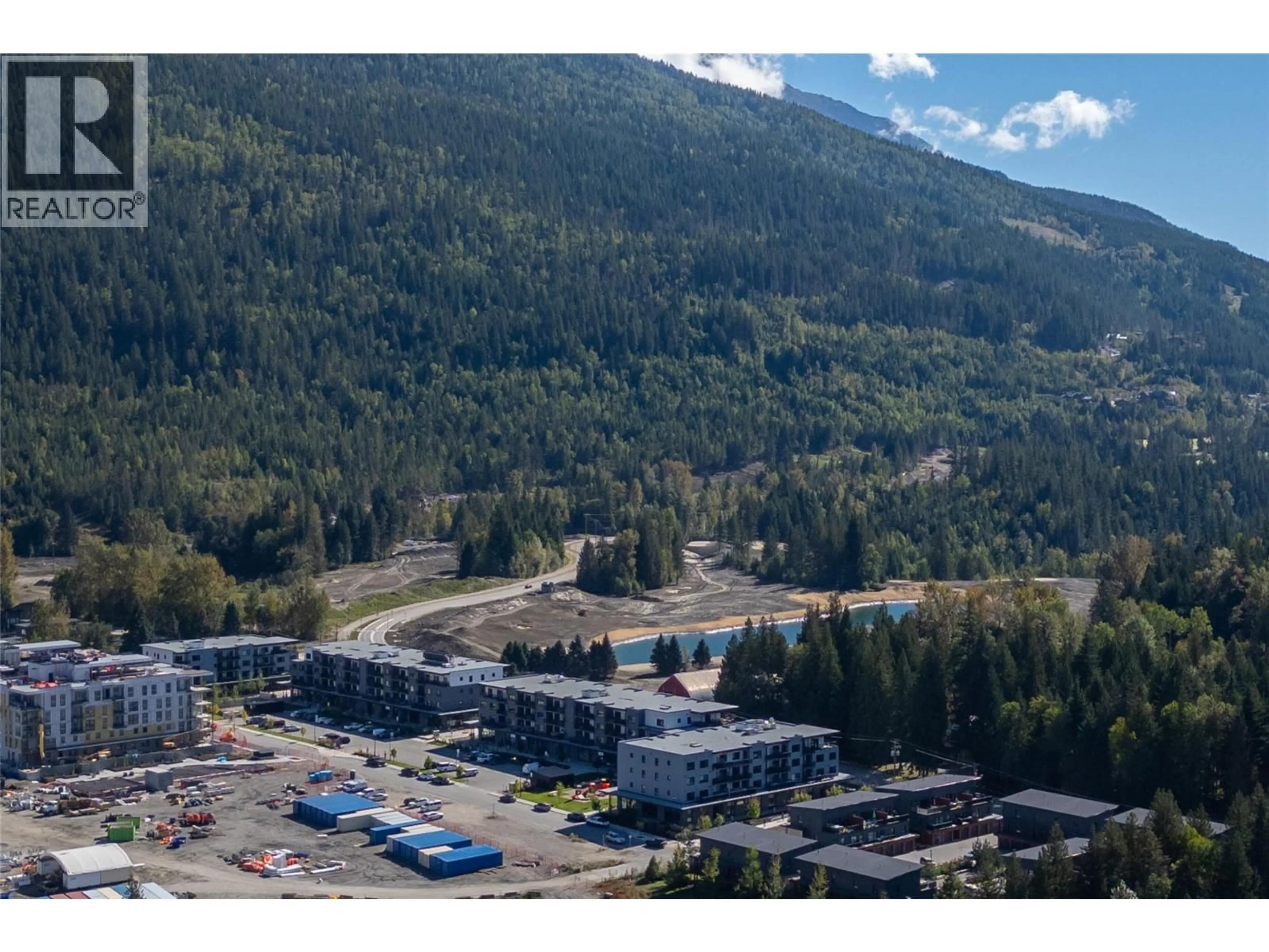 A pic from outside/outdoor area/front of a property/back of a property/a pic from drone, mountain view for 4403 - 1701 COURSIER AVENUE, Revelstoke British Columbia V0E2S3