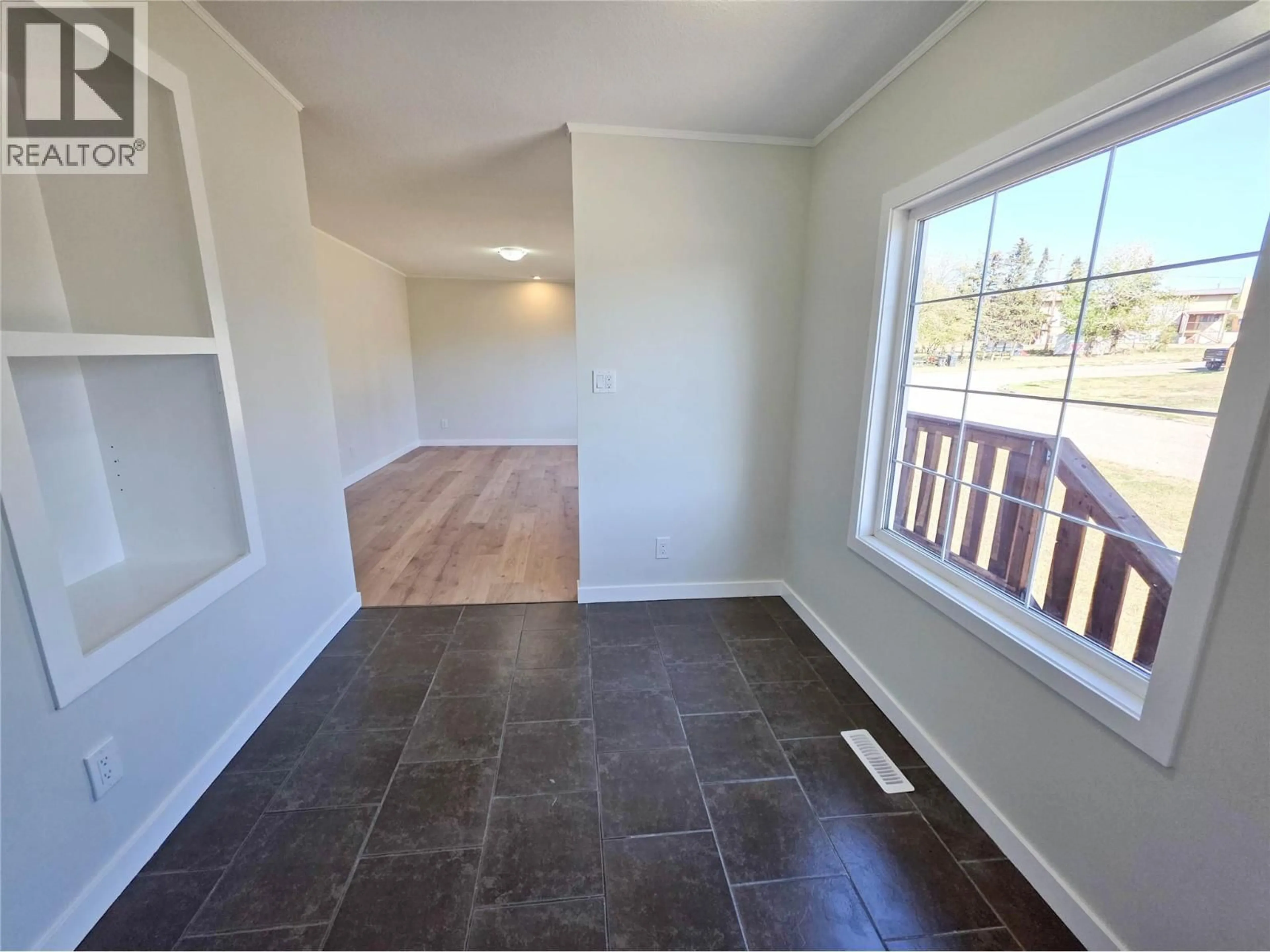 Unknown for 9705 10 STREET, Dawson Creek British Columbia V1G3S9