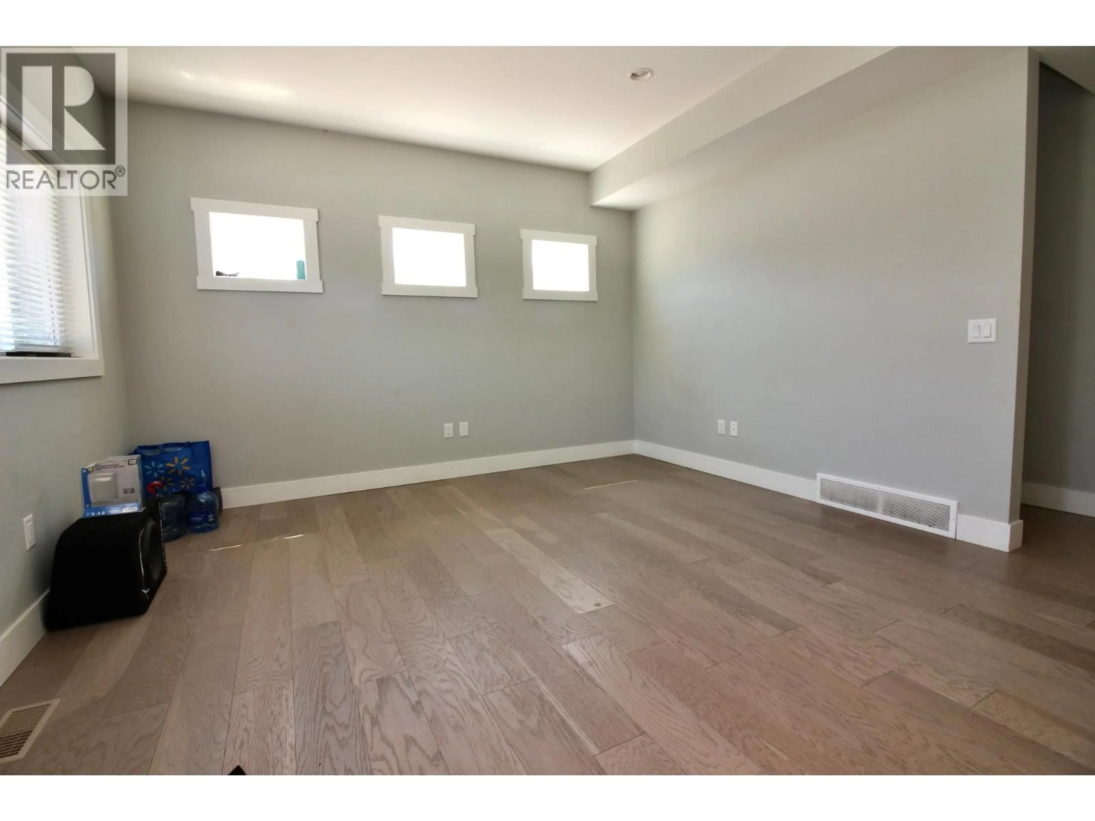 A pic of a room for 1480 INKAR ROAD, Kelowna British Columbia V1Y5W1