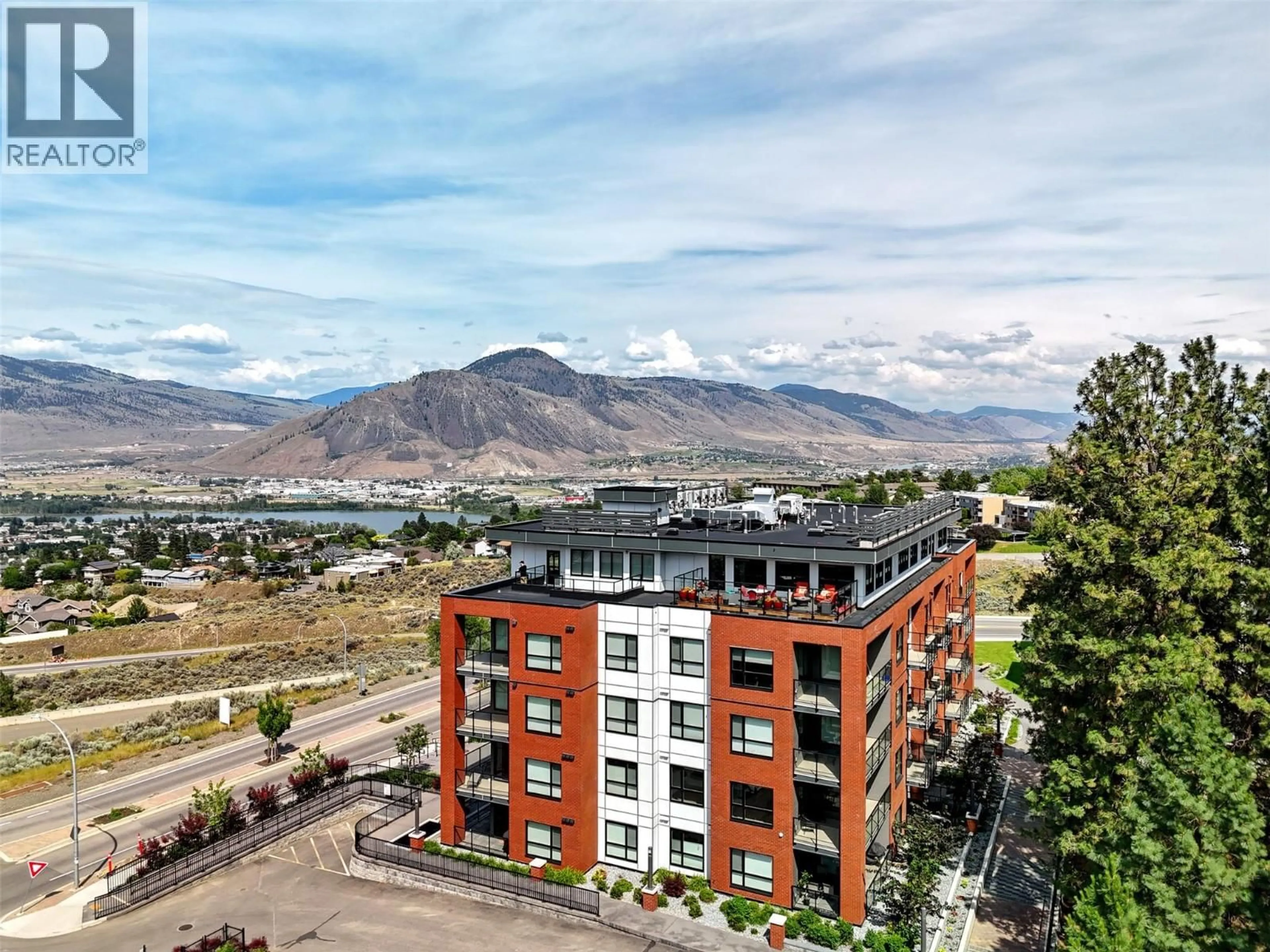 A pic from outside/outdoor area/front of a property/back of a property/a pic from drone, mountain view for 103 - 875 UNIVERSITY DRIVE, Kamloops British Columbia V2C0J8