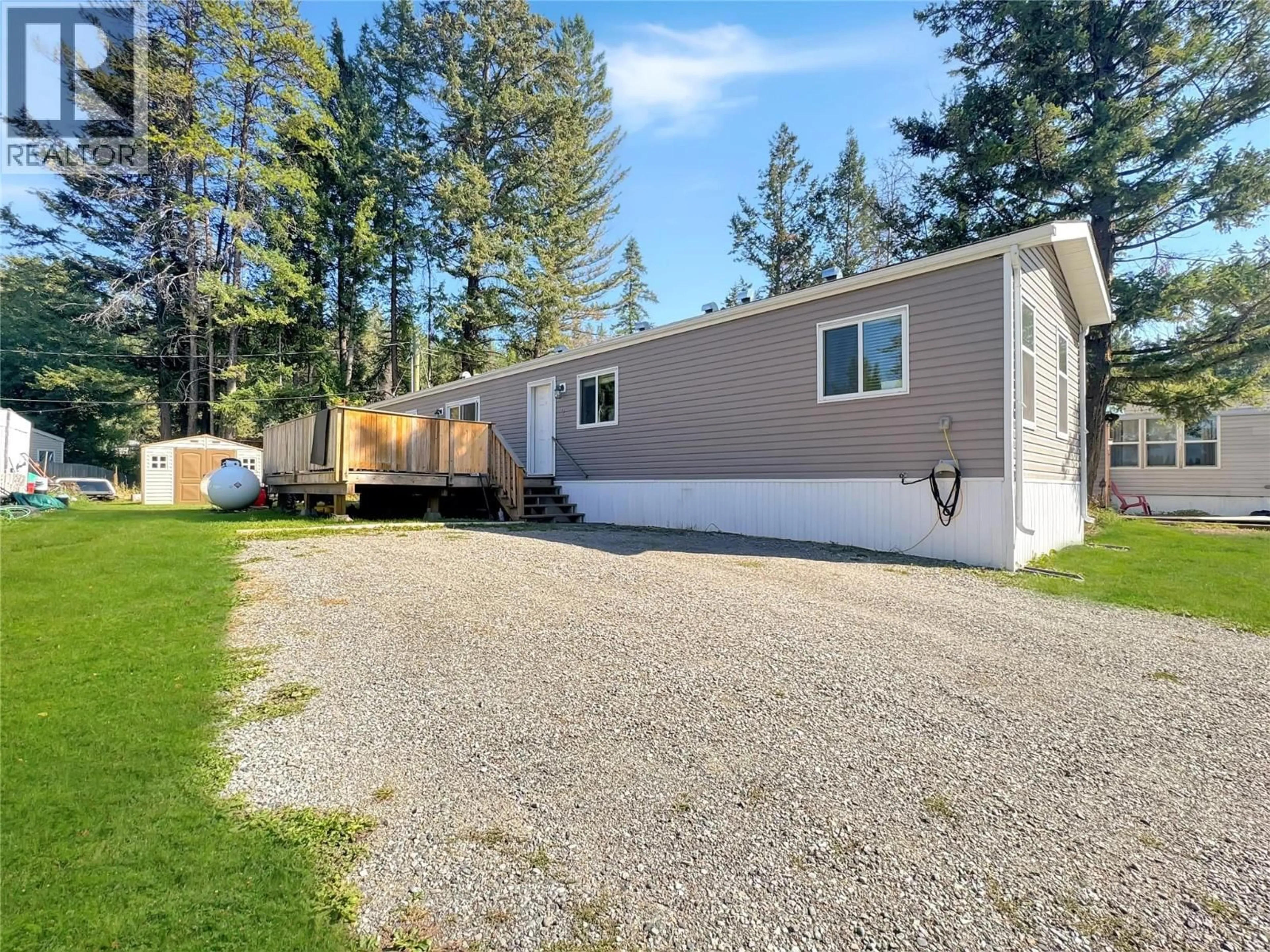 Home with vinyl exterior material, unknown for 2 - 8470 CAITHNESS ROAD, Elko British Columbia V0B1T0