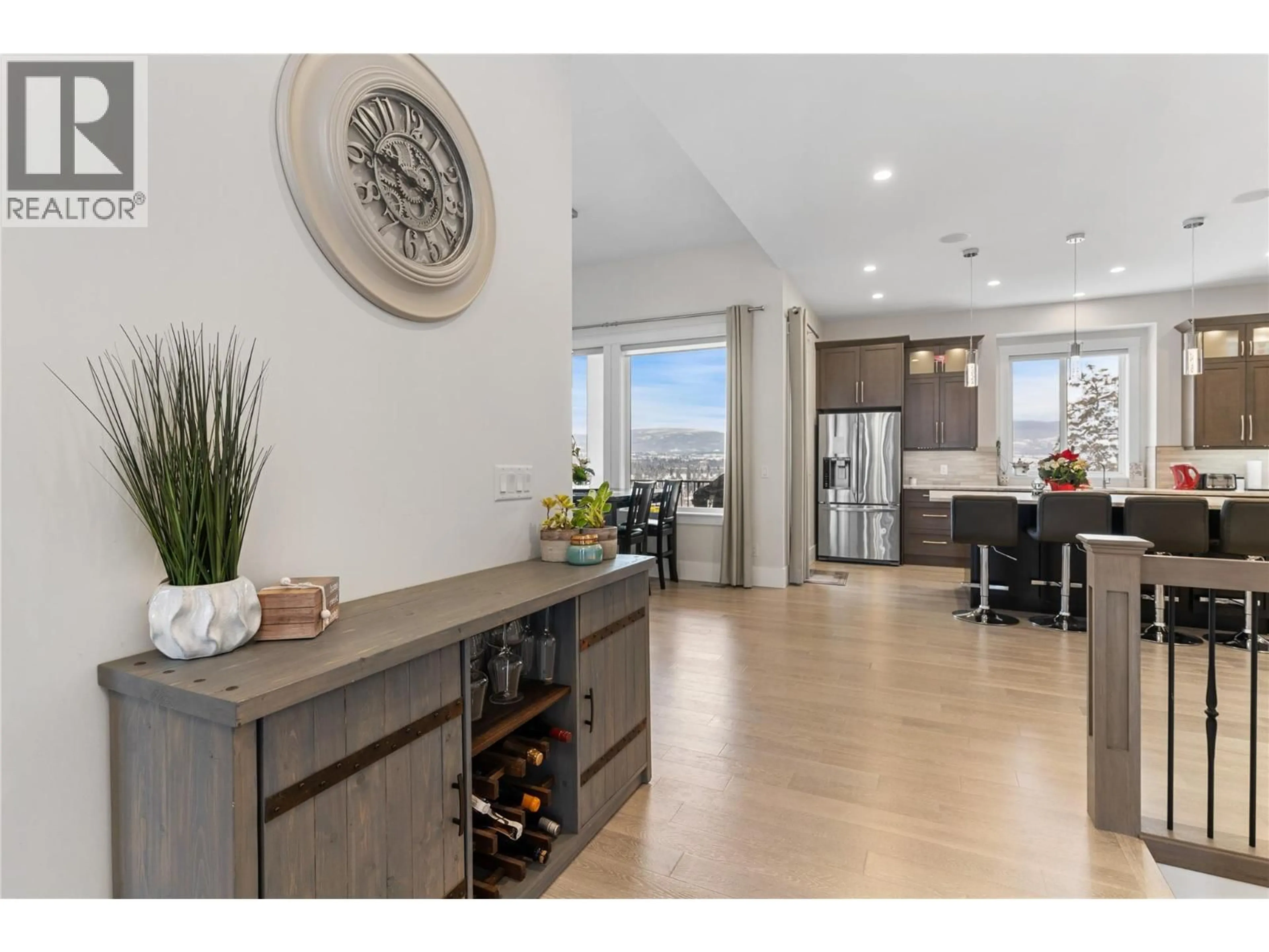 Open concept kitchen, unknown for 1325 SLADEN CRESCENT, Kelowna British Columbia V1V2Y1