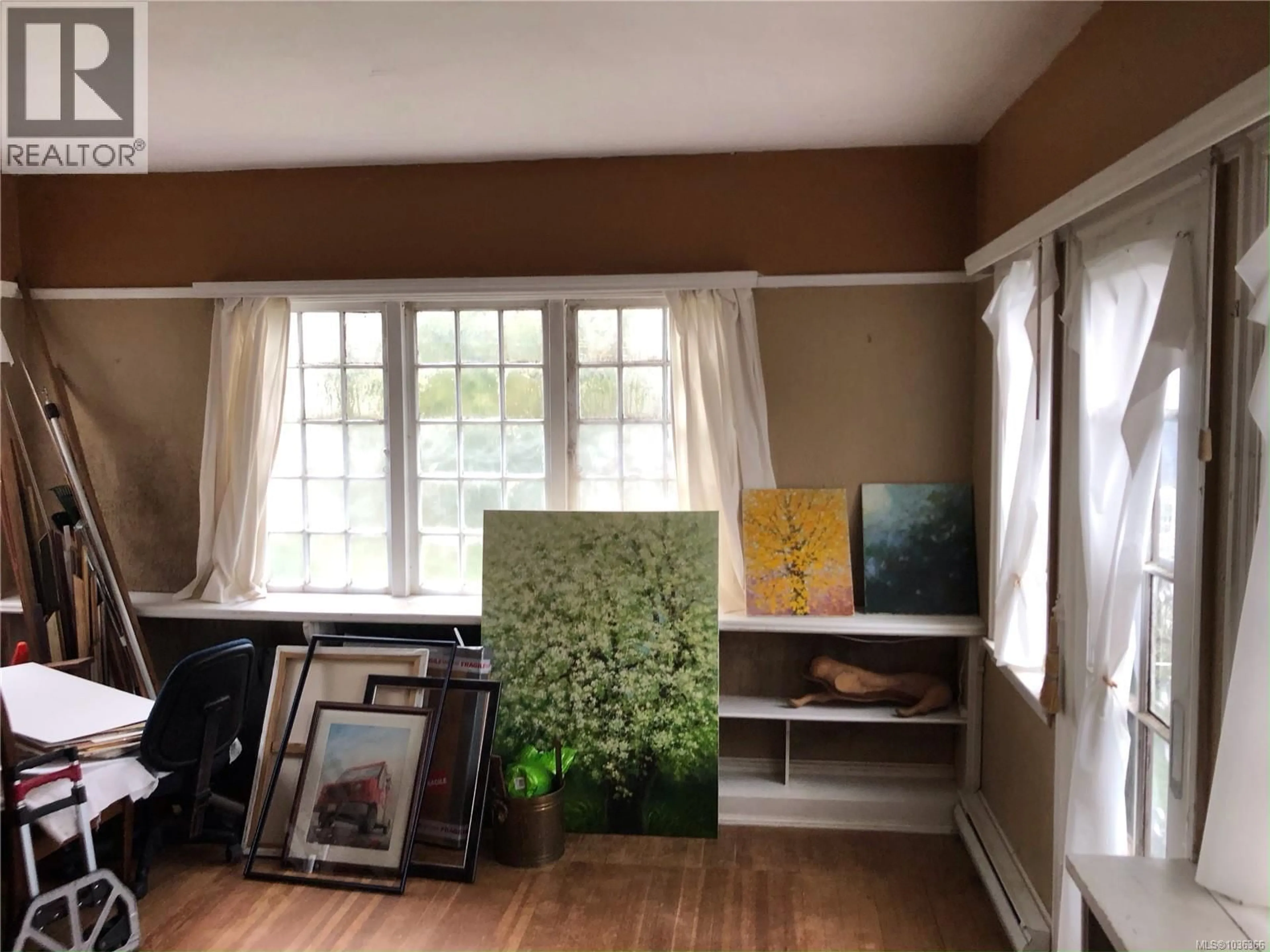 A pic of a room for 832 LAMPSON STREET, Esquimalt British Columbia V9A6B2