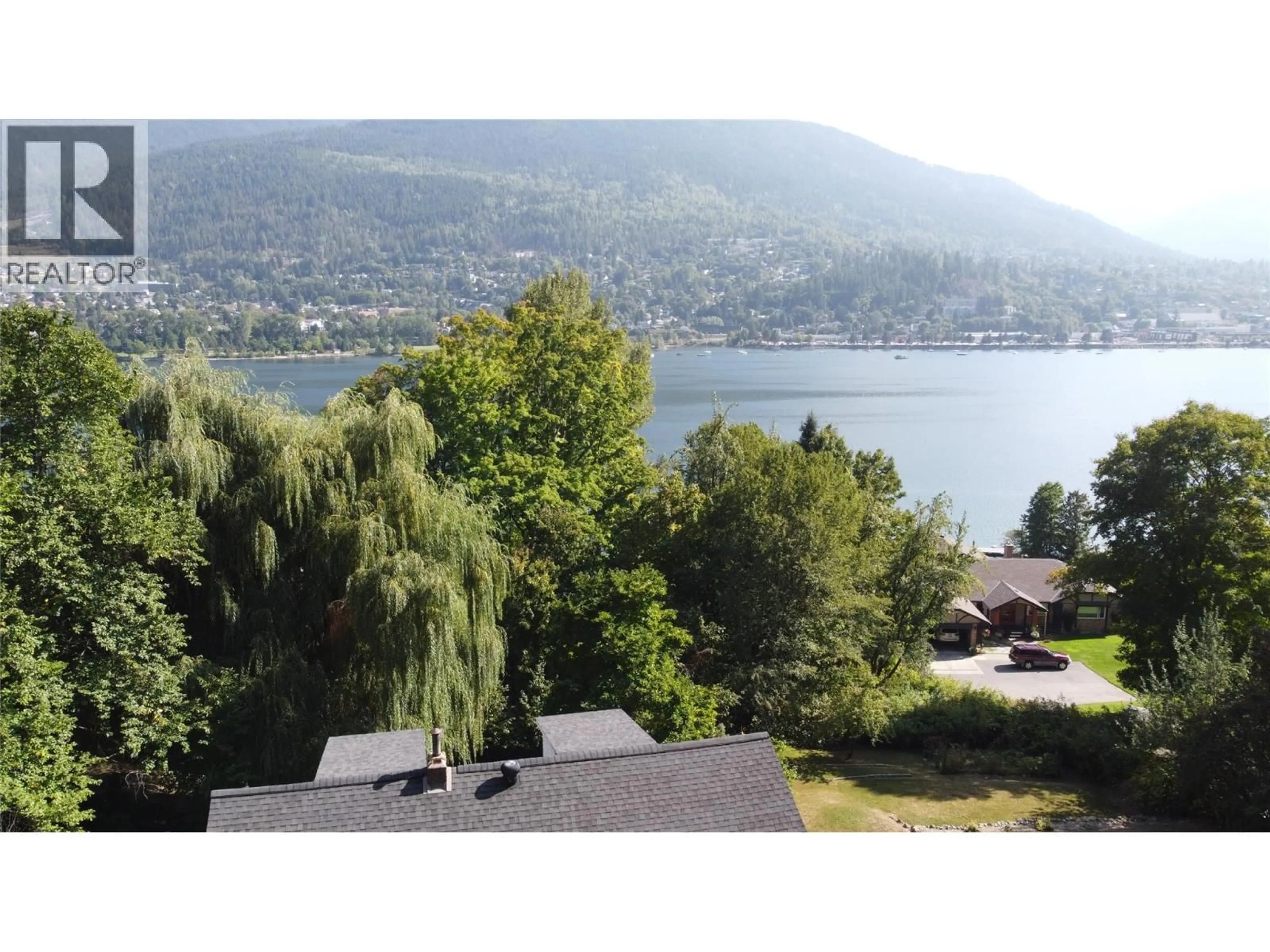 A pic from outside/outdoor area/front of a property/back of a property/a pic from drone, water/lake/river/ocean view for 456 JOHNSTONE ROAD, Nelson British Columbia V1L6J1