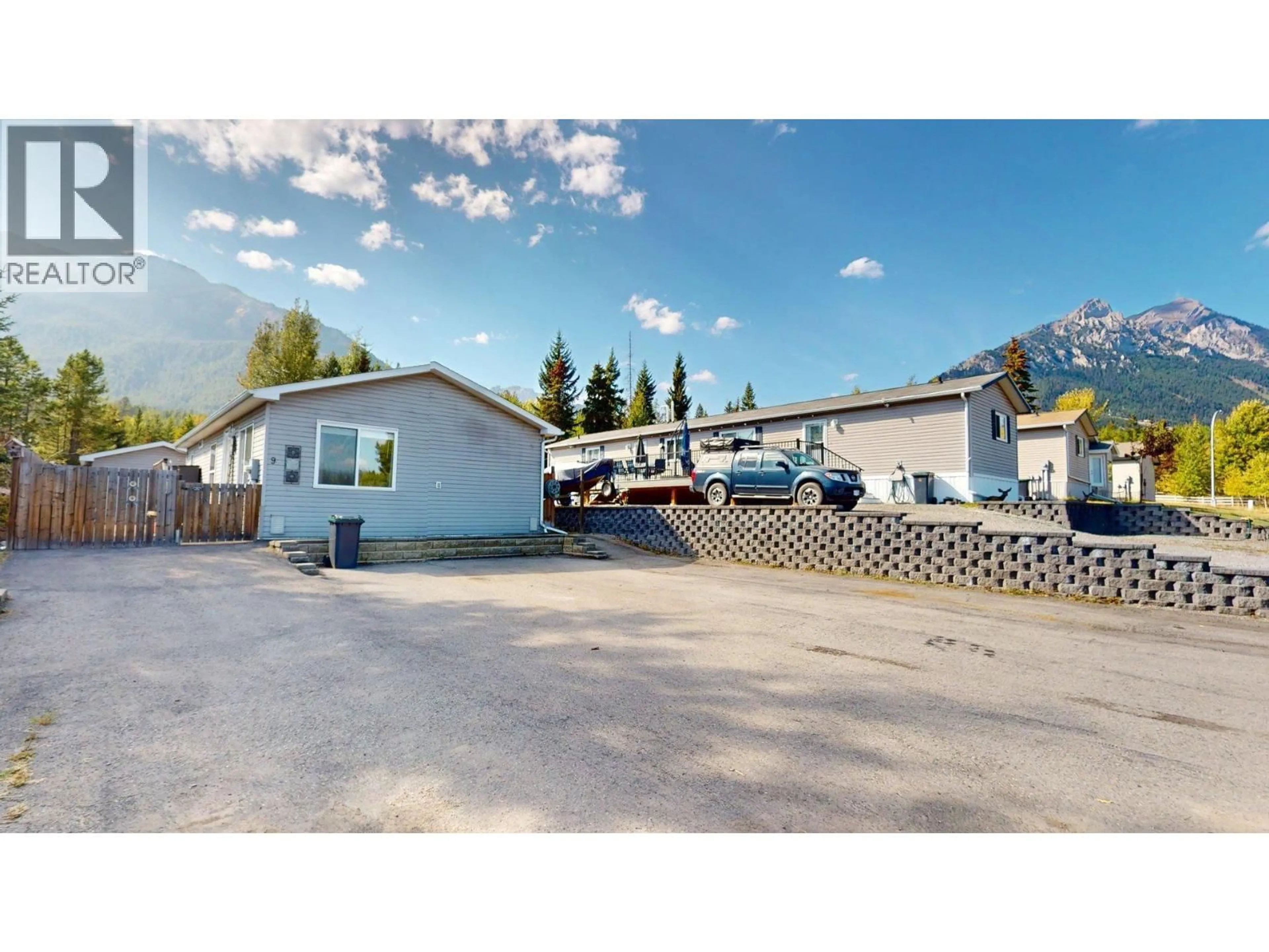 Unknown for 9 DEERBORNE DRIVE, Elkford British Columbia V0B1H0