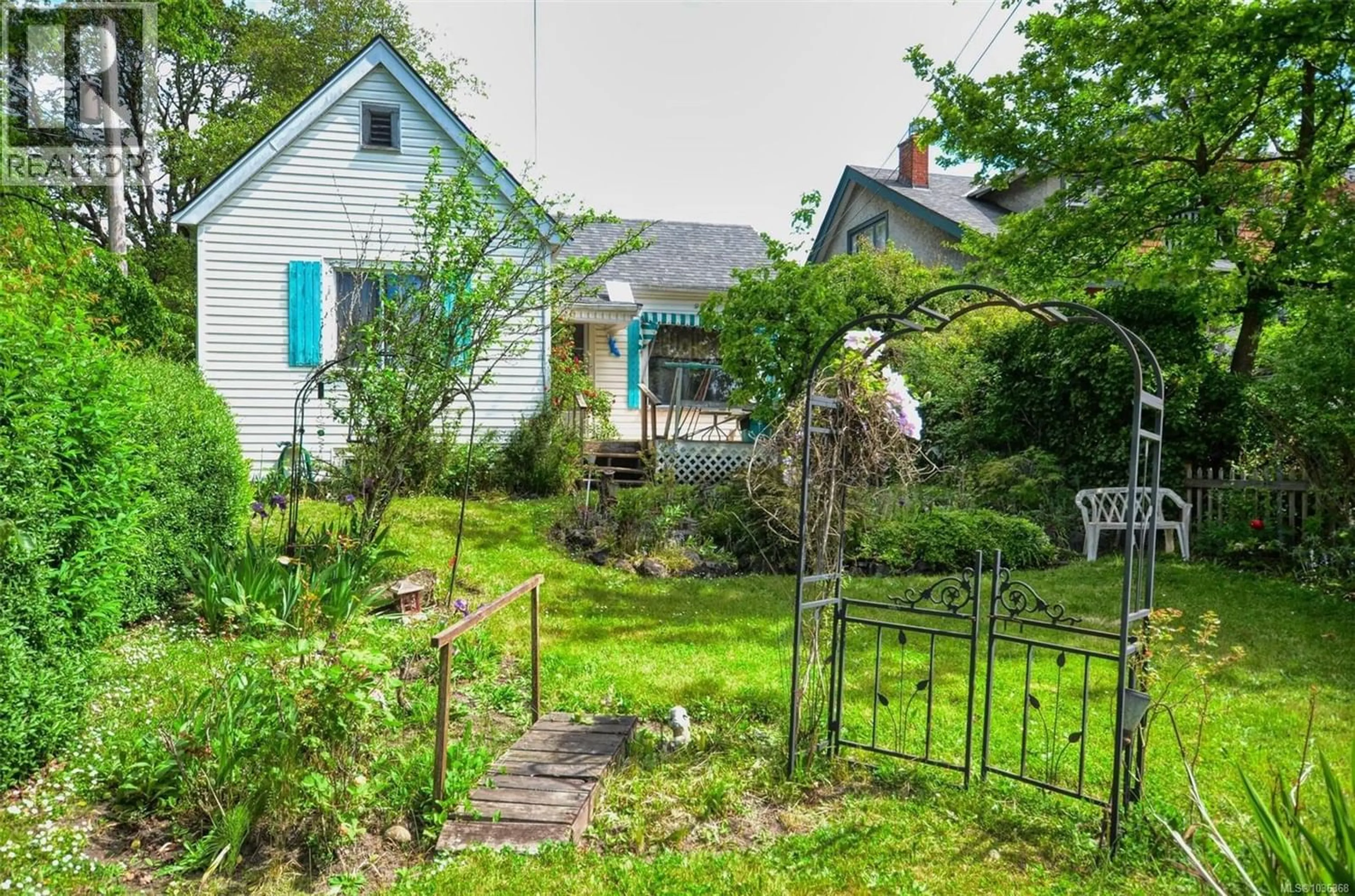 Unknown for 90 OBED AVENUE, Saanich British Columbia V9A1H9