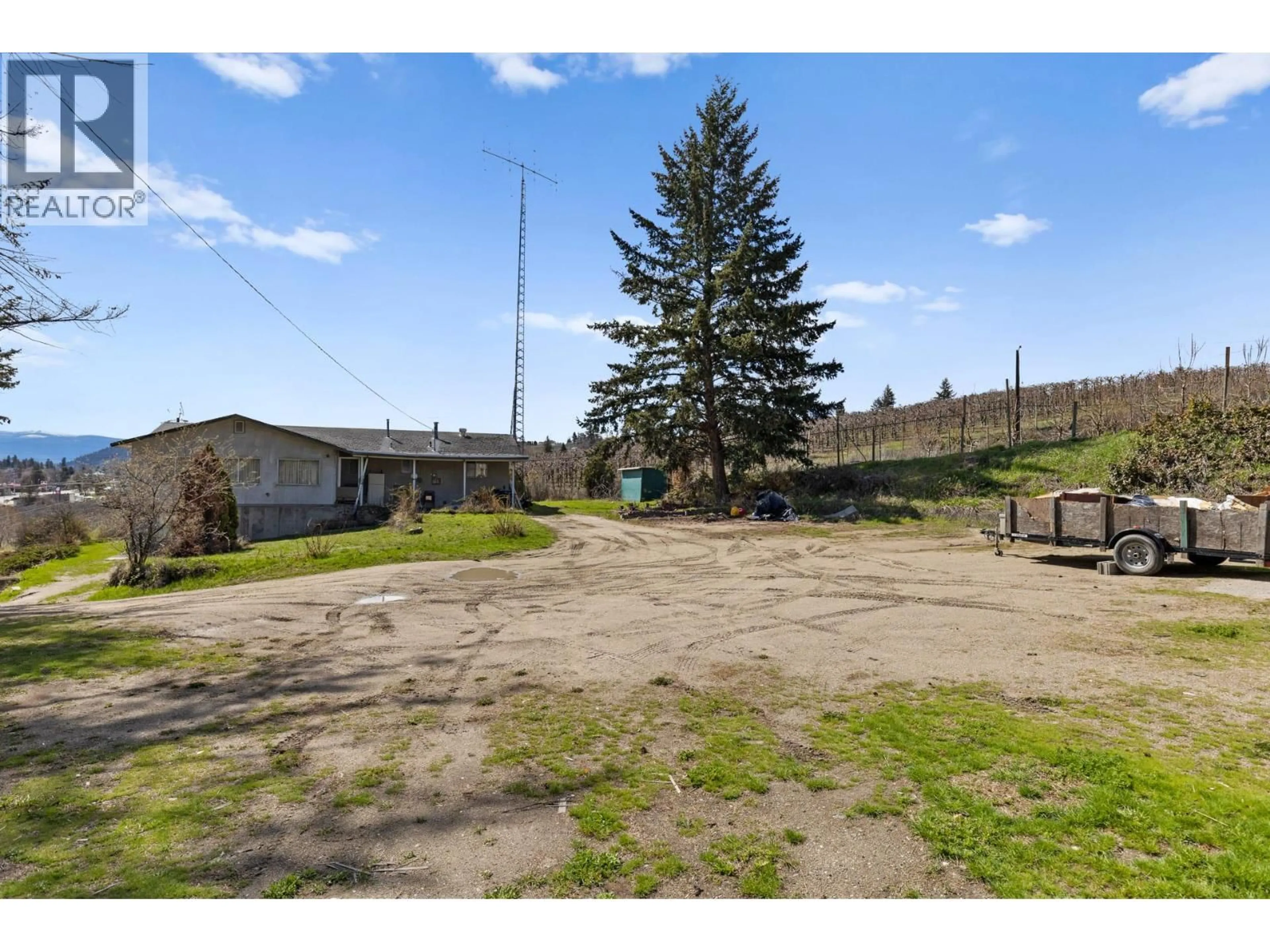 Unknown for 10114 NEWENE ROAD, Lake Country British Columbia V4V1V2