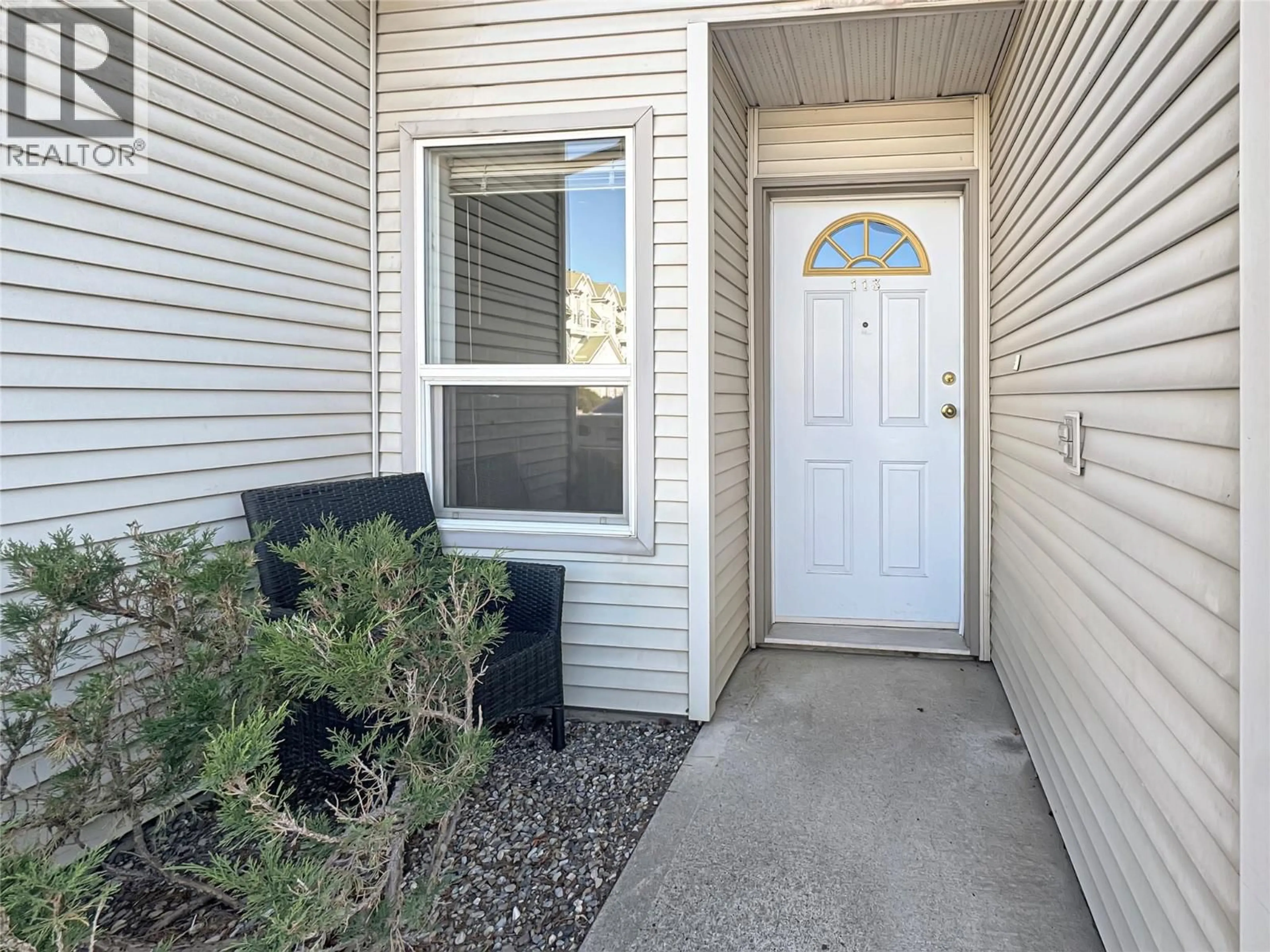 Indoor entryway for 113 - 1004 23 AVENUE NORTH, Cranbrook British Columbia V1C6P9
