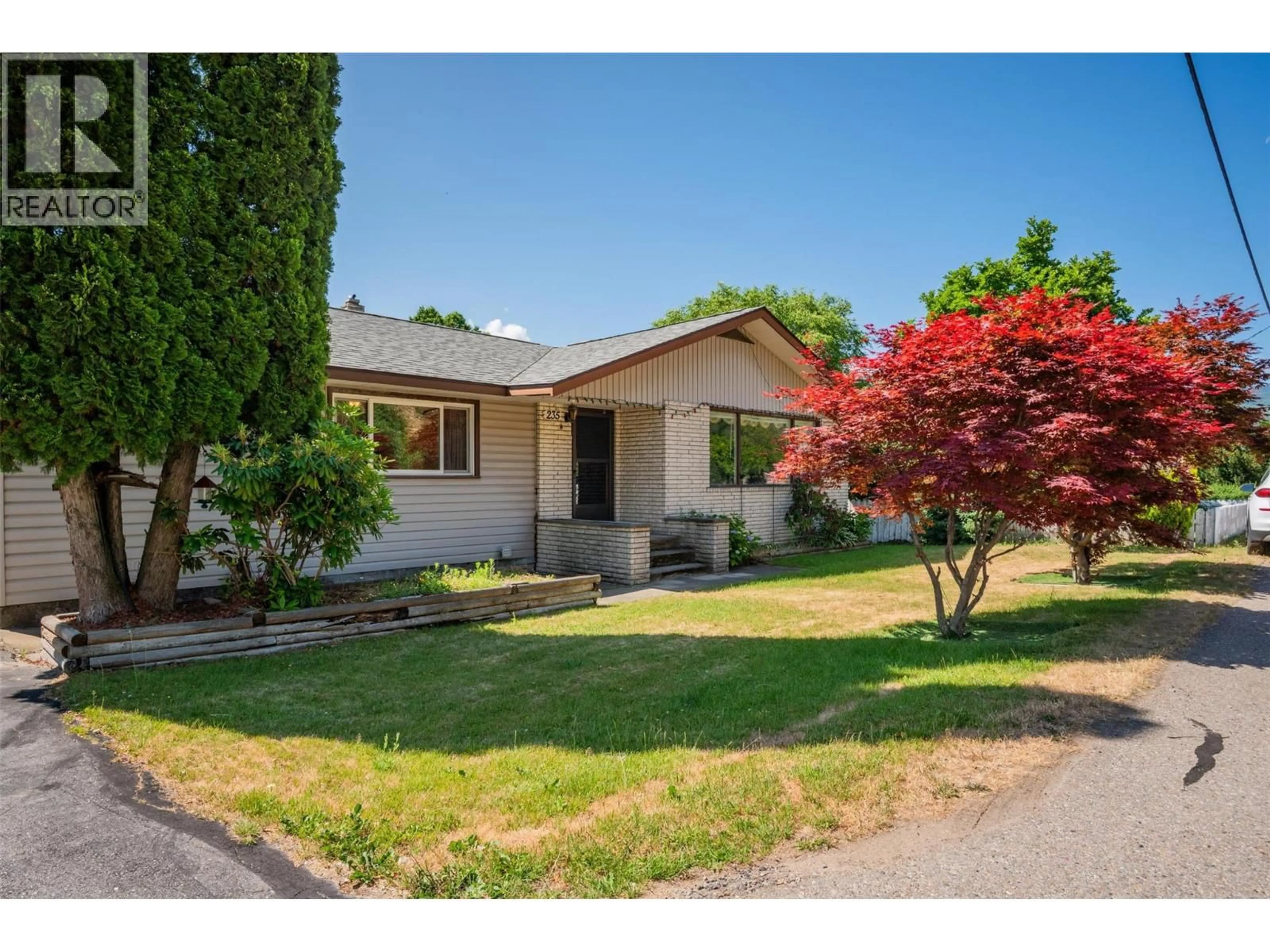 Unknown for 235 10TH AVENUE, Montrose British Columbia V0G1P0