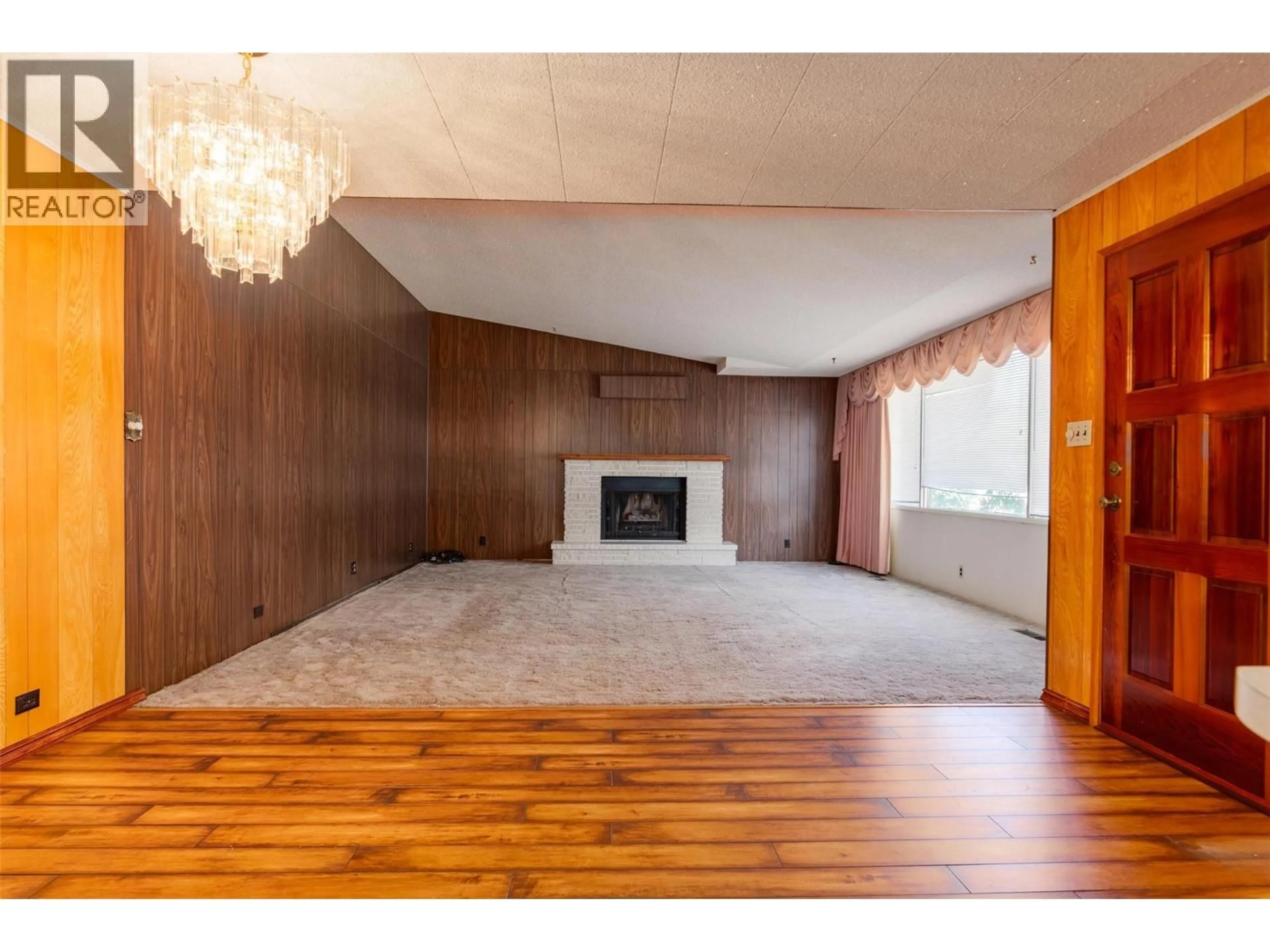 A pic of a room for 235 10TH AVENUE, Montrose British Columbia V0G1P0