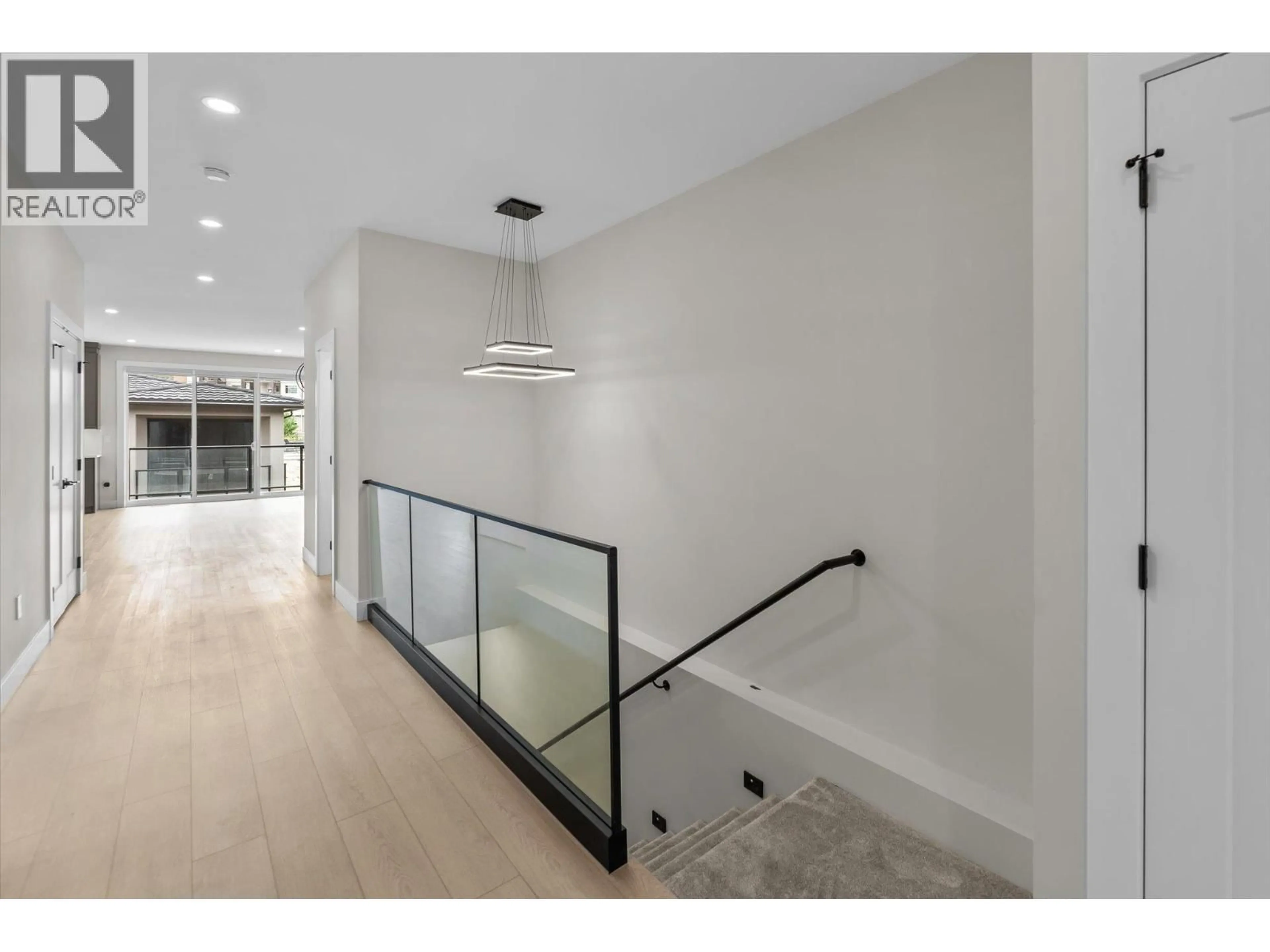 Indoor foyer for 1793 VIEWPOINT DRIVE, Westbank British Columbia V1Z4E1