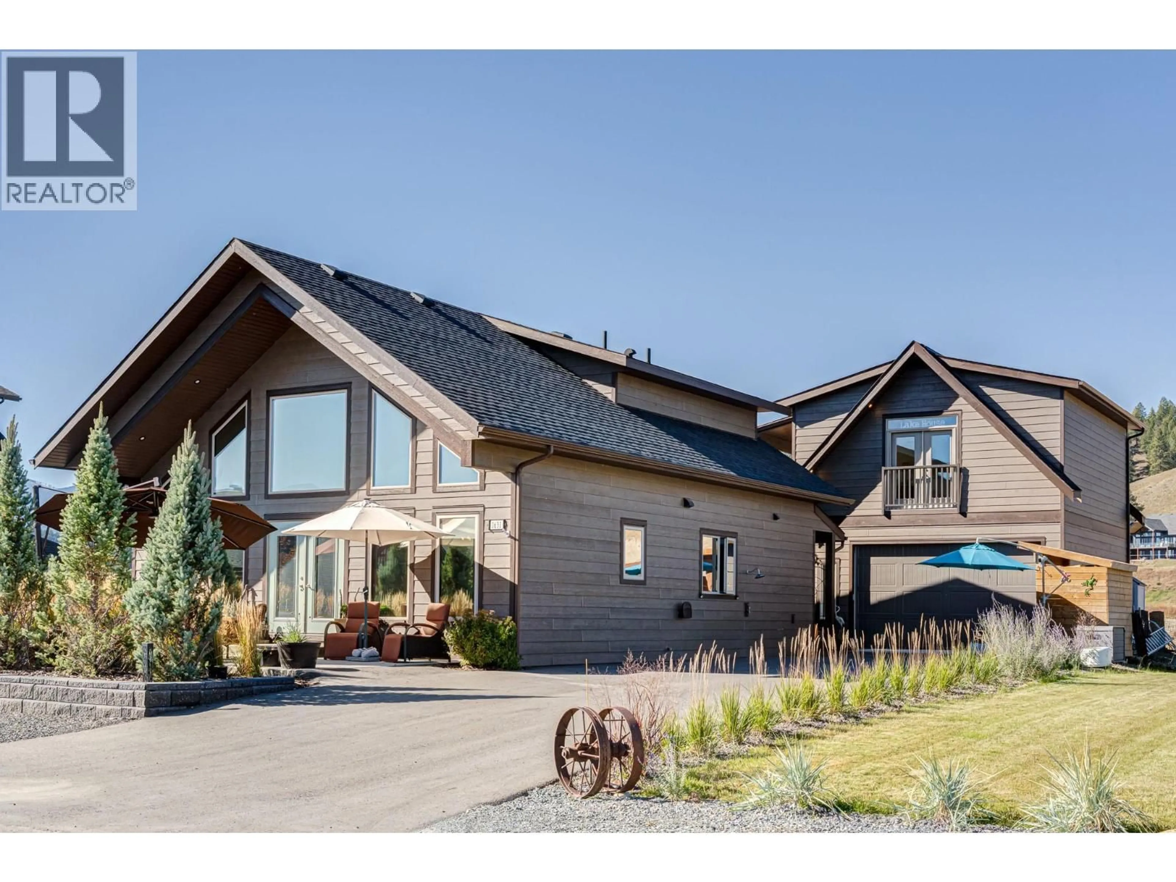 Home with vinyl exterior material, mountain view for 1631 KOOCANUSA LAKE DRIVE, Lake Koocanusa British Columbia V0B1T5