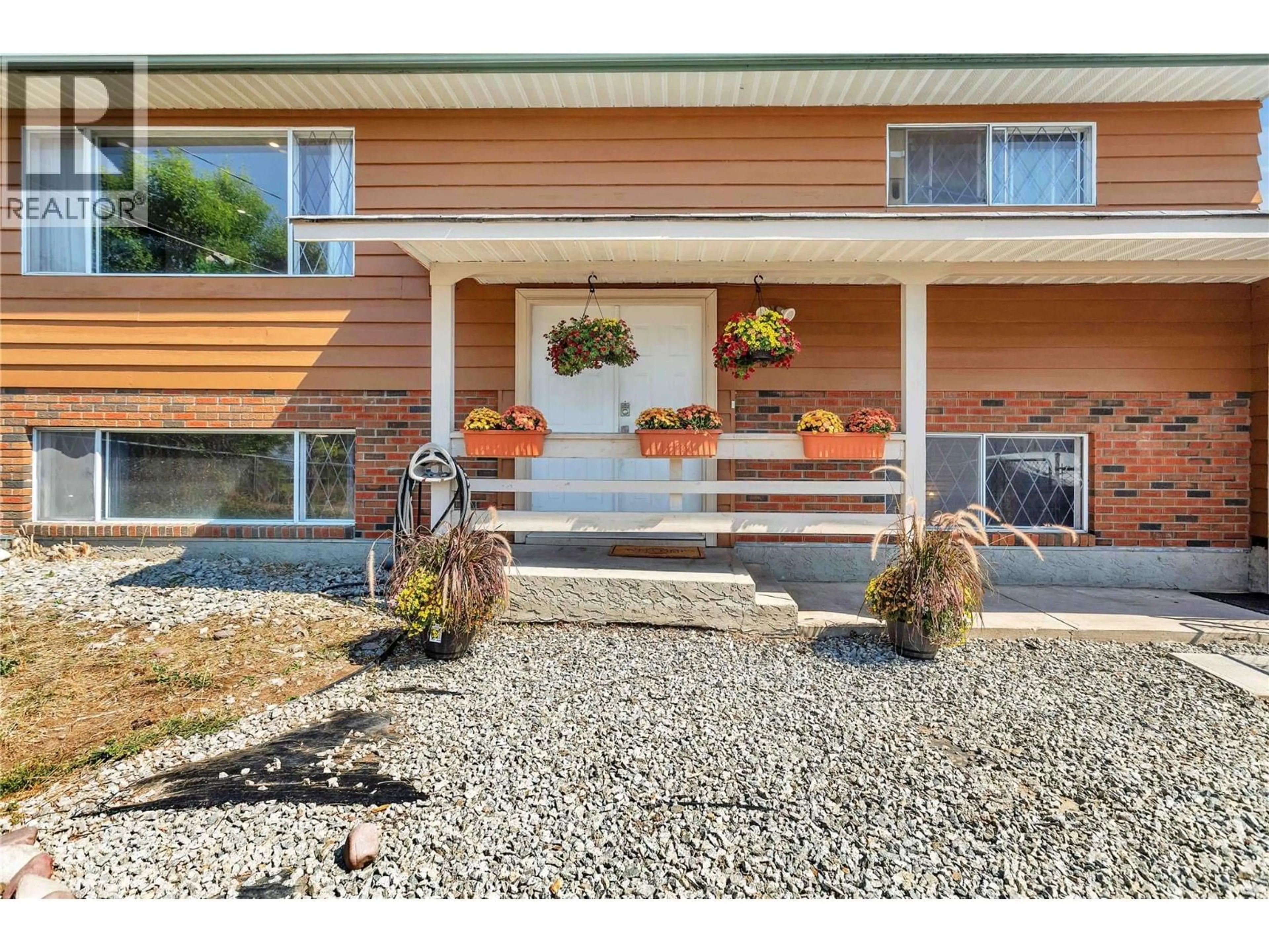 Unknown for 1613 TRAUT ROAD, Kelowna British Columbia V1P1E6