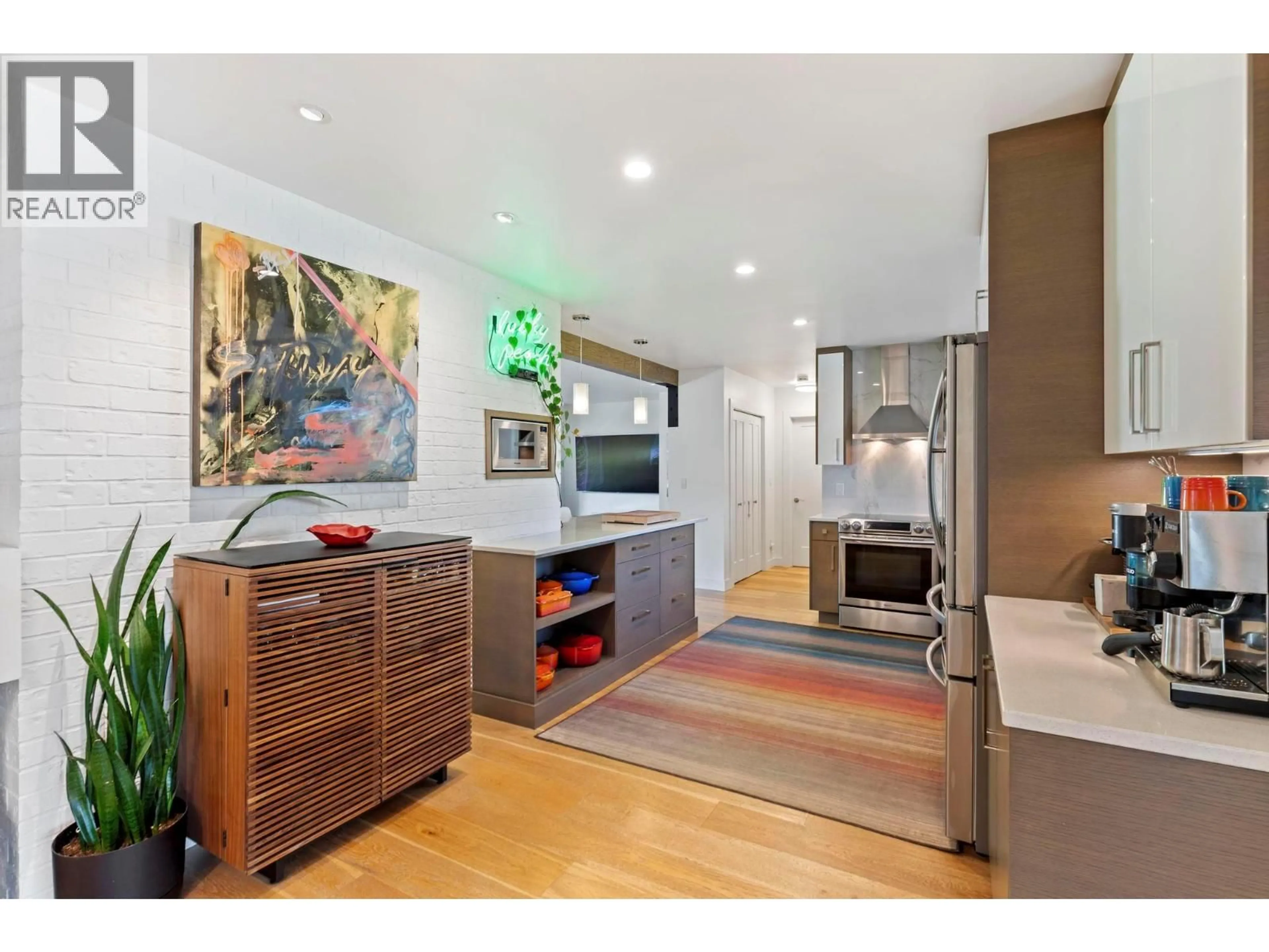 Indoor entryway for 1420 INKAR ROAD, Kelowna British Columbia V1Y8H7