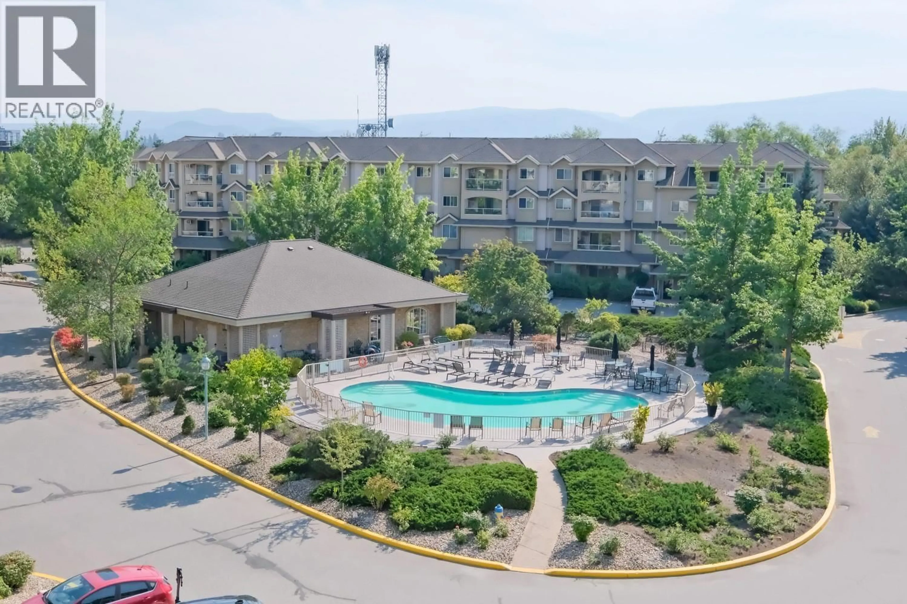 Pool for 411 - 1962 ENTERPRISE WAY, Kelowna British Columbia V1Y9S6