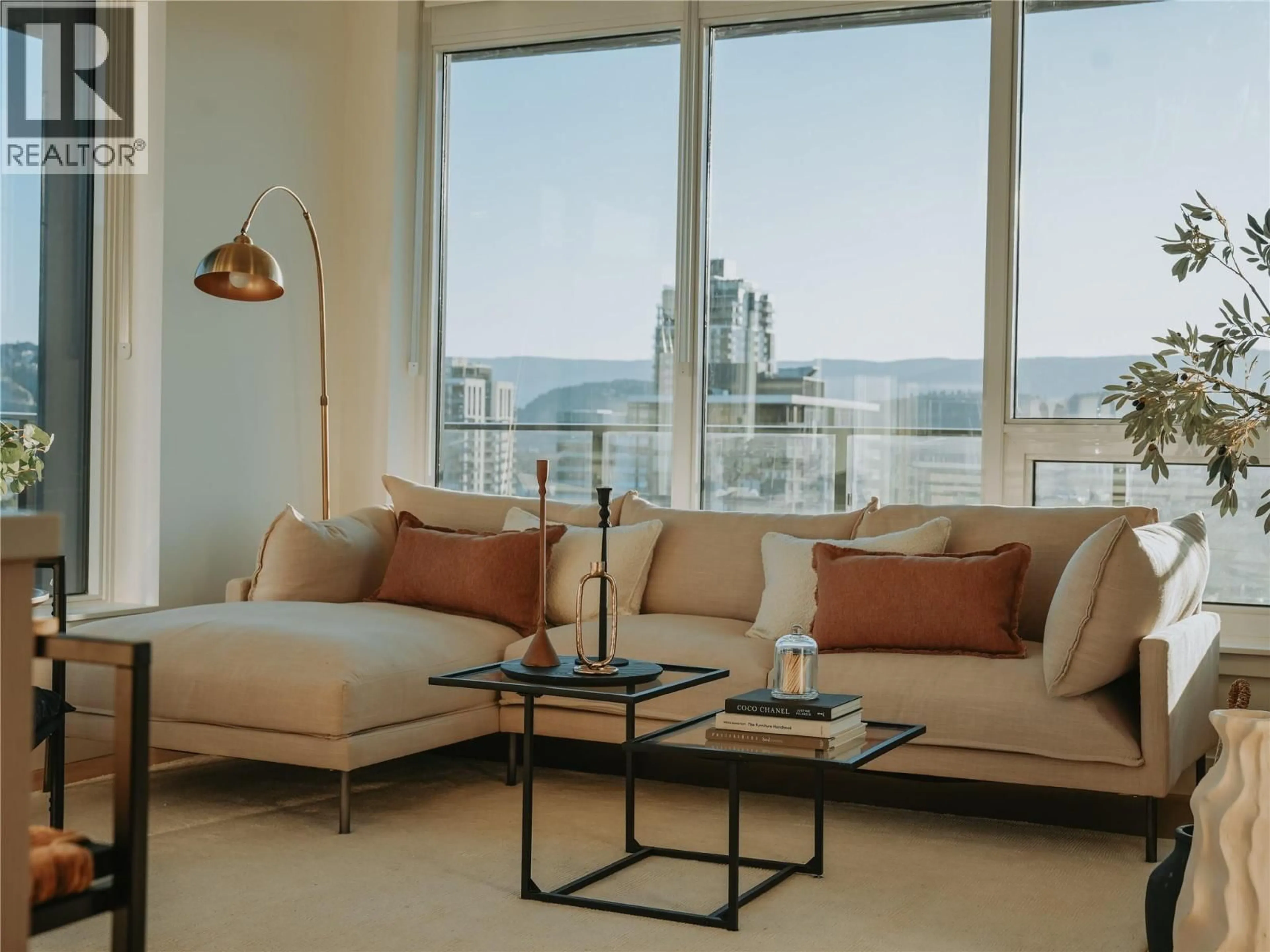 Living room with furniture, unknown for 1702 - 1626 WATER STREET, Kelowna British Columbia V1Y0N7