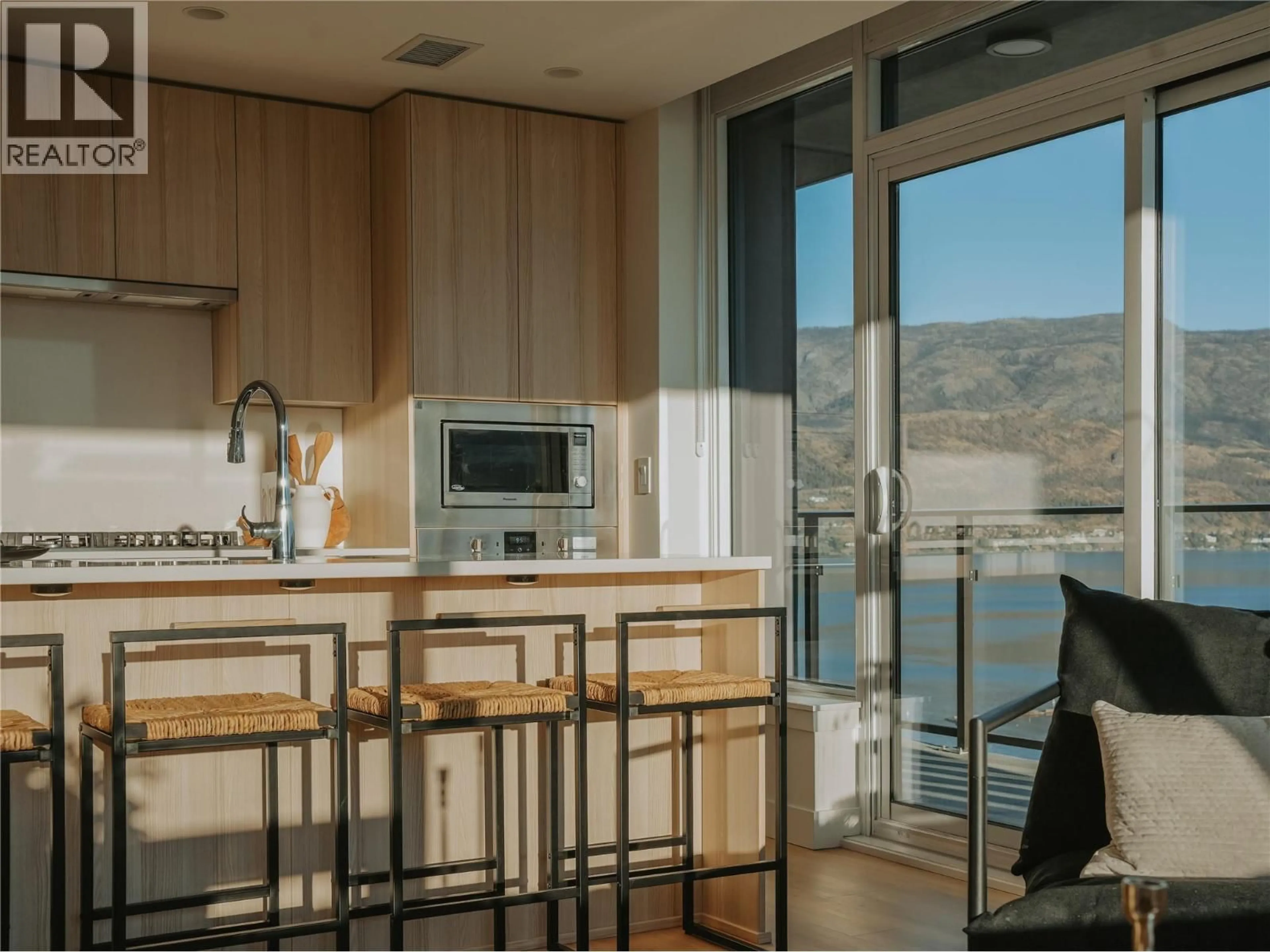 Open concept kitchen, unknown for 1702 - 1626 WATER STREET, Kelowna British Columbia V1Y0N7