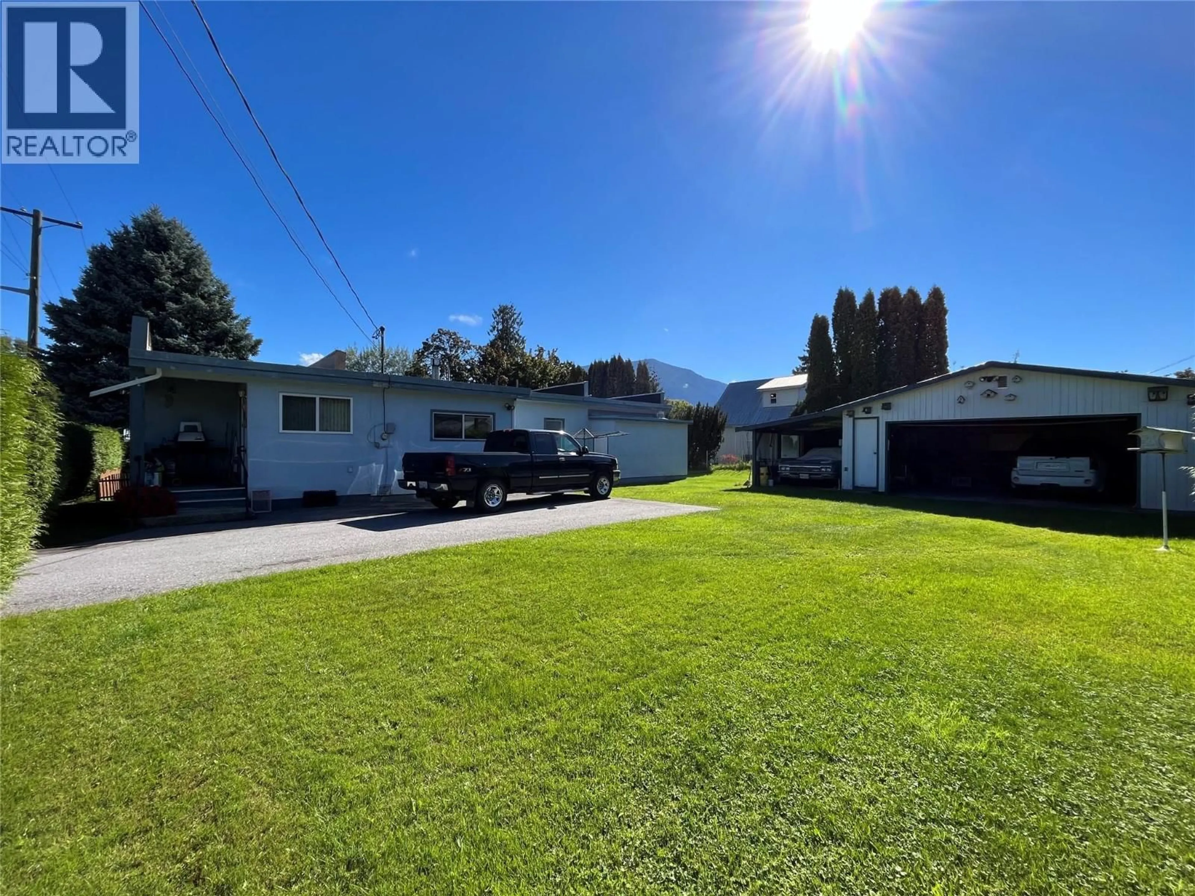 A pic from outside/outdoor area/front of a property/back of a property/a pic from drone, unknown for 120 4TH AVENUE NORTHWEST, Nakusp British Columbia V0G1R0