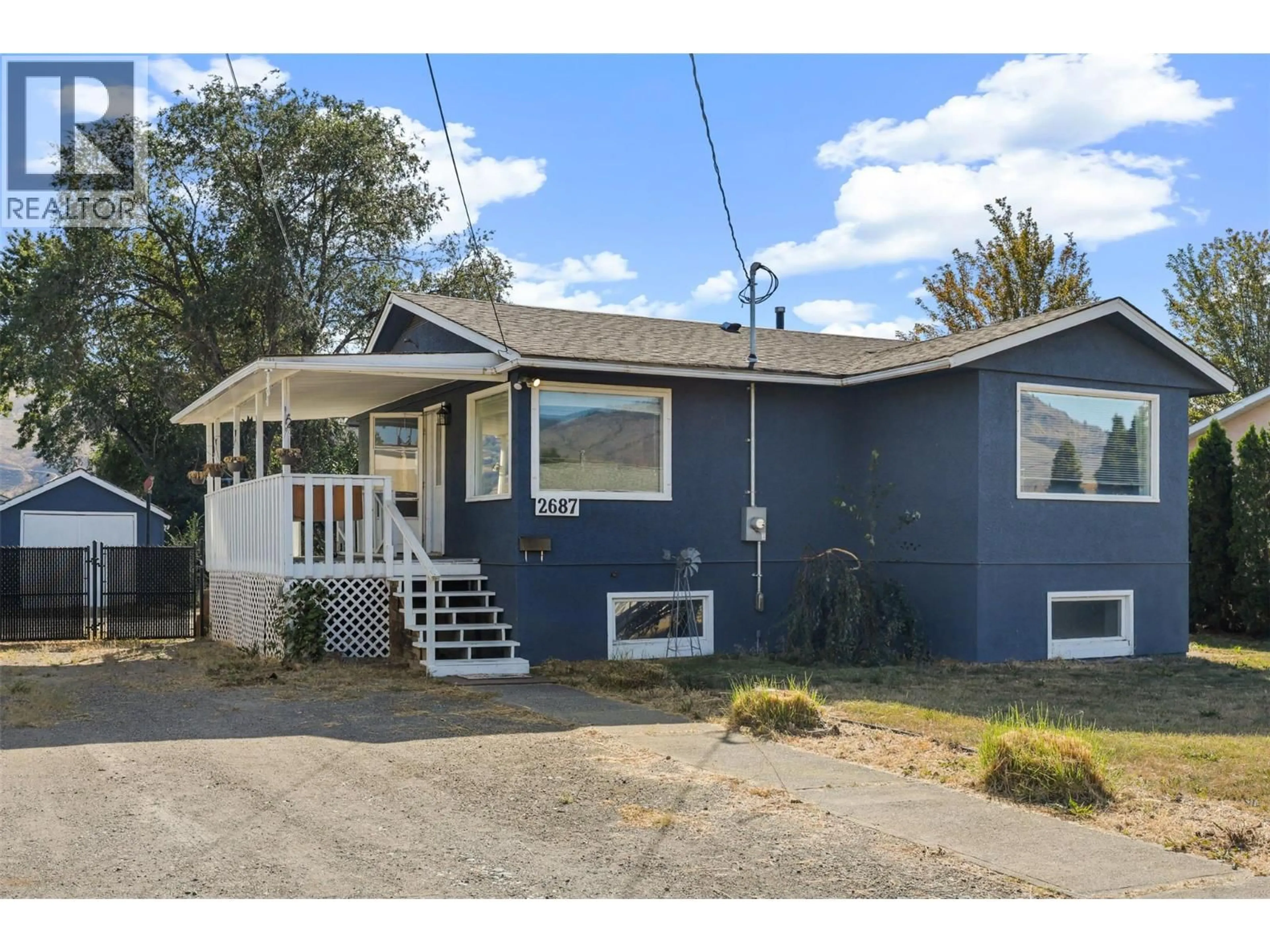 Home with vinyl exterior material, street for 2687 JOYCE AVENUE, Kamloops British Columbia V2B4M2