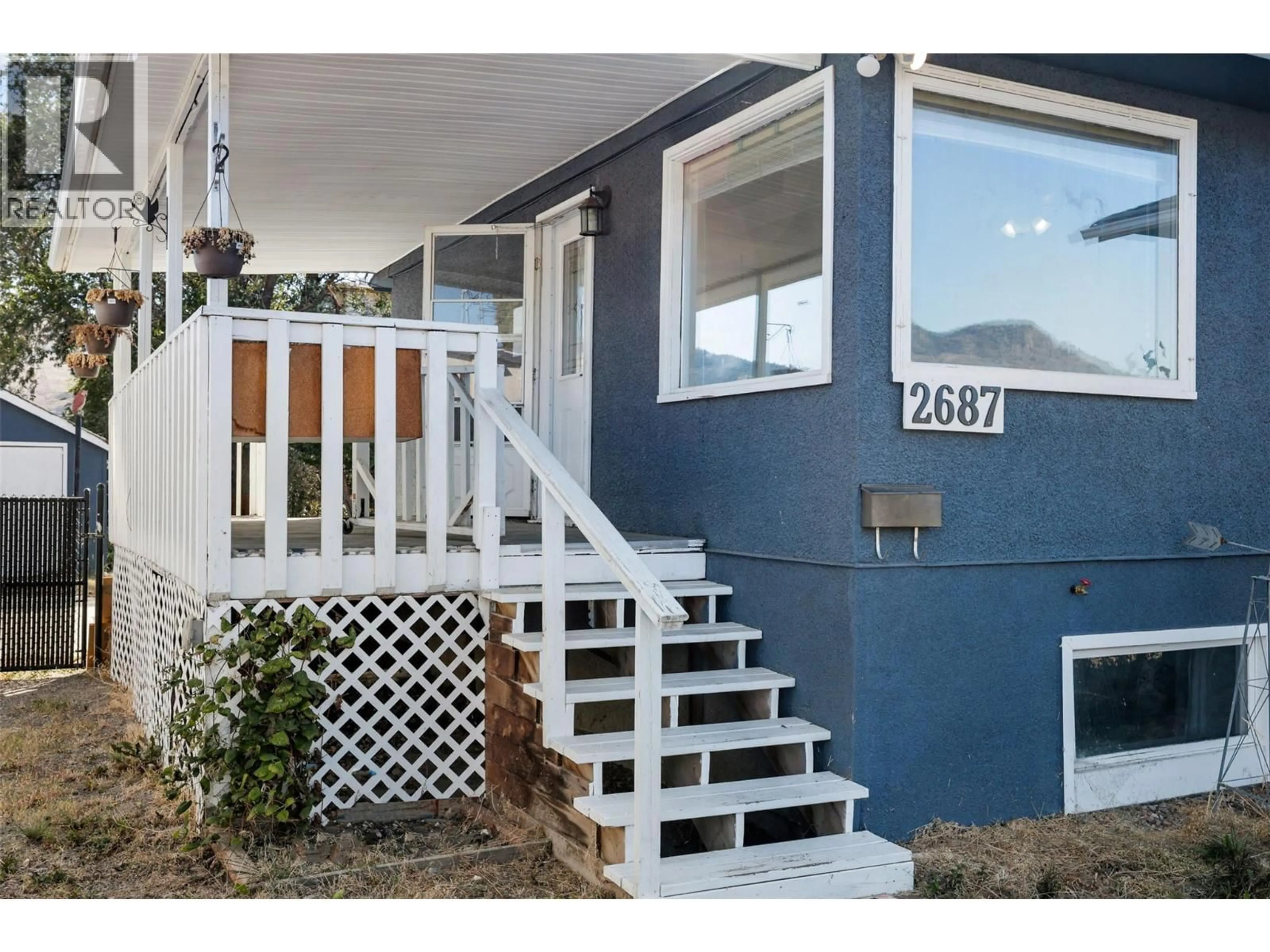Home with vinyl exterior material, street for 2687 JOYCE AVENUE, Kamloops British Columbia V2B4M2
