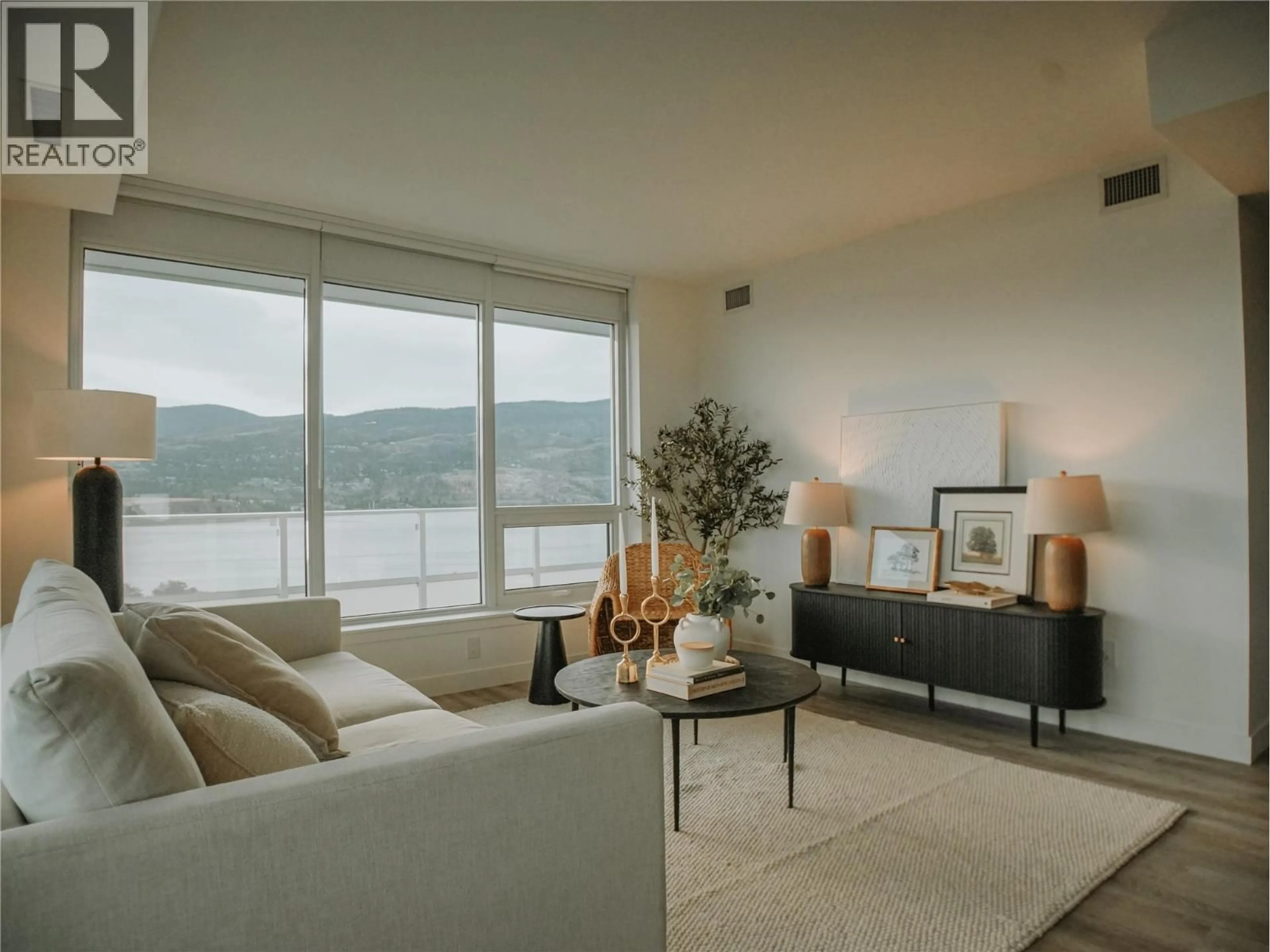 Living room with furniture, unknown for 1507 - 238 LEON AVENUE, Kelowna British Columbia V1Y6H9