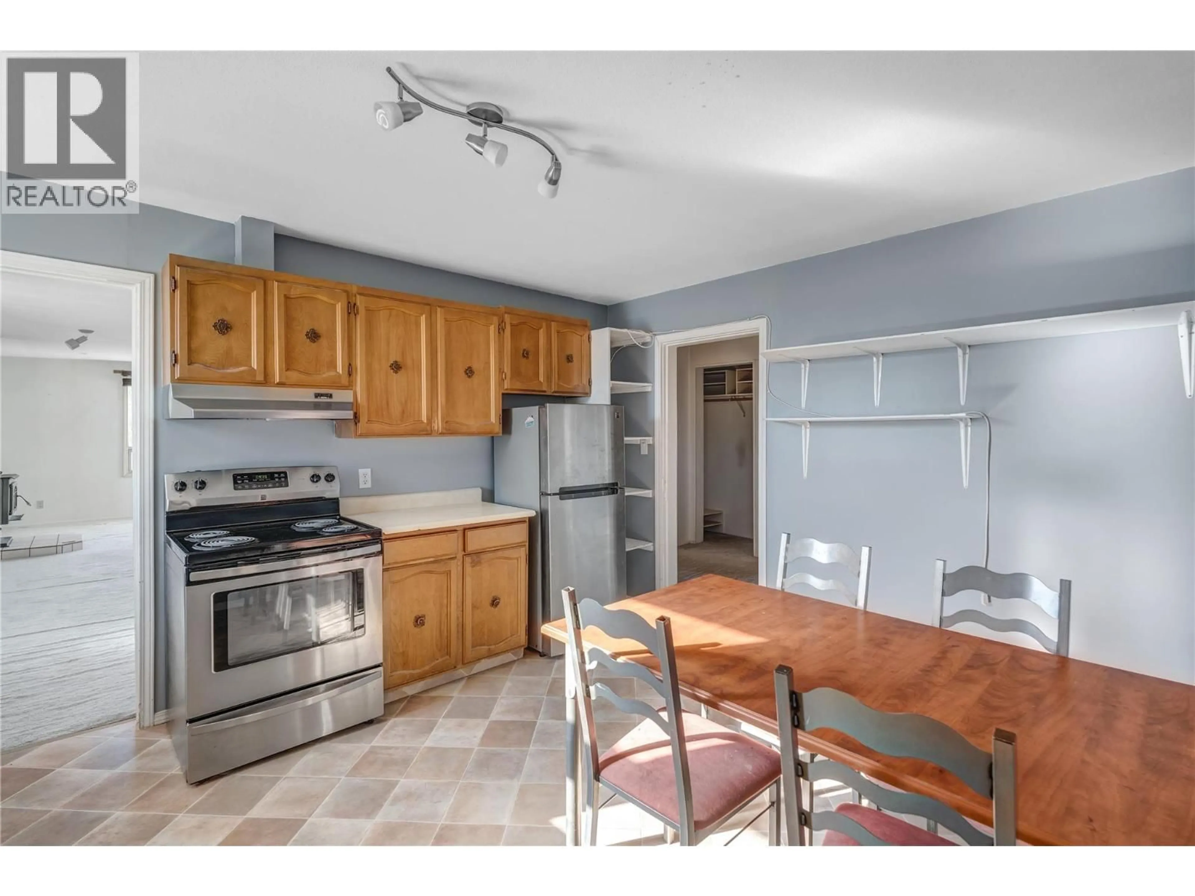 Standard kitchen, unknown for 10110 MAIN STREET, Summerland British Columbia V0H1Z0