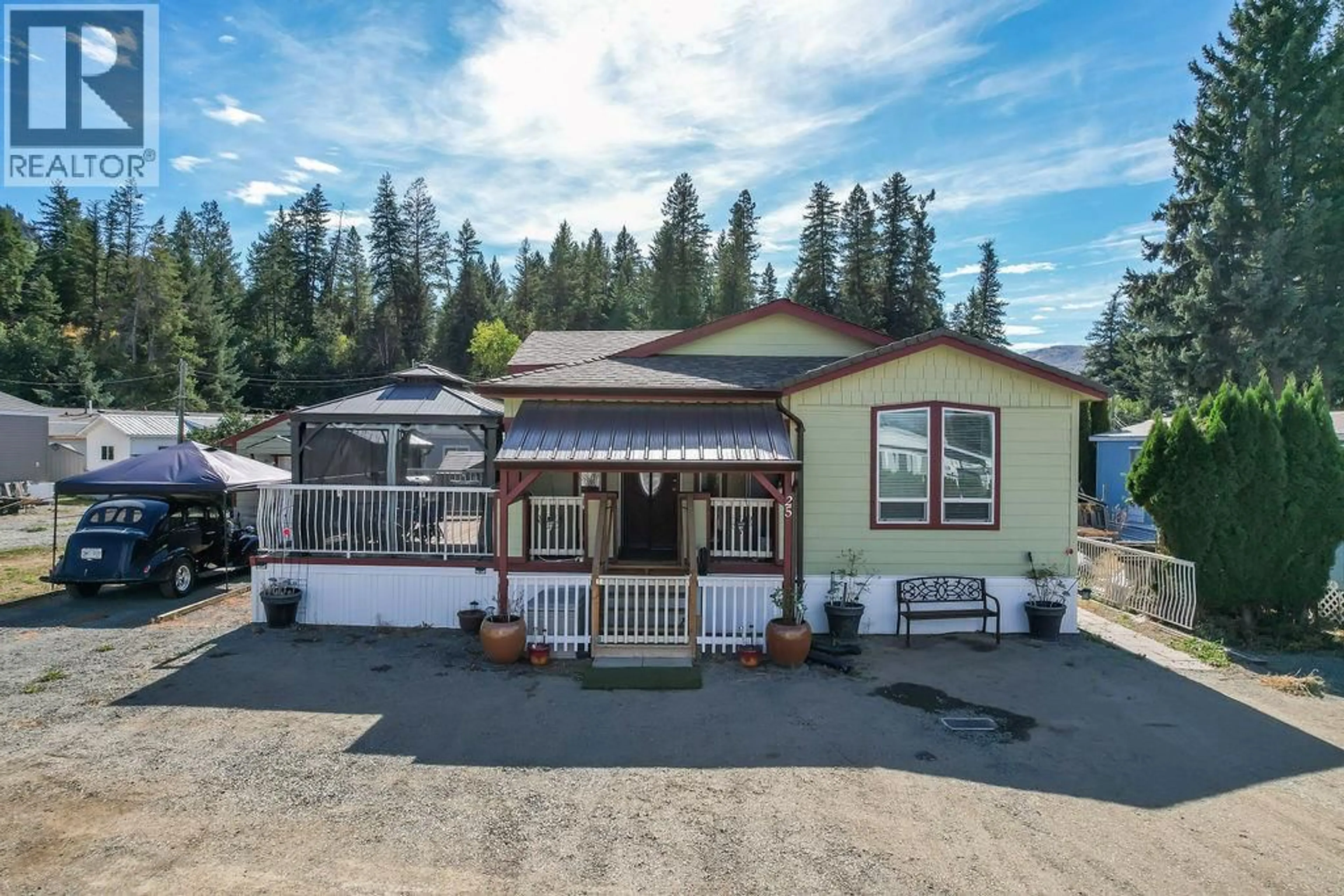 Home with vinyl exterior material, mountain view for 25 - 4428 BARRIERE TOWN ROAD, Barriere British Columbia V0E1E1