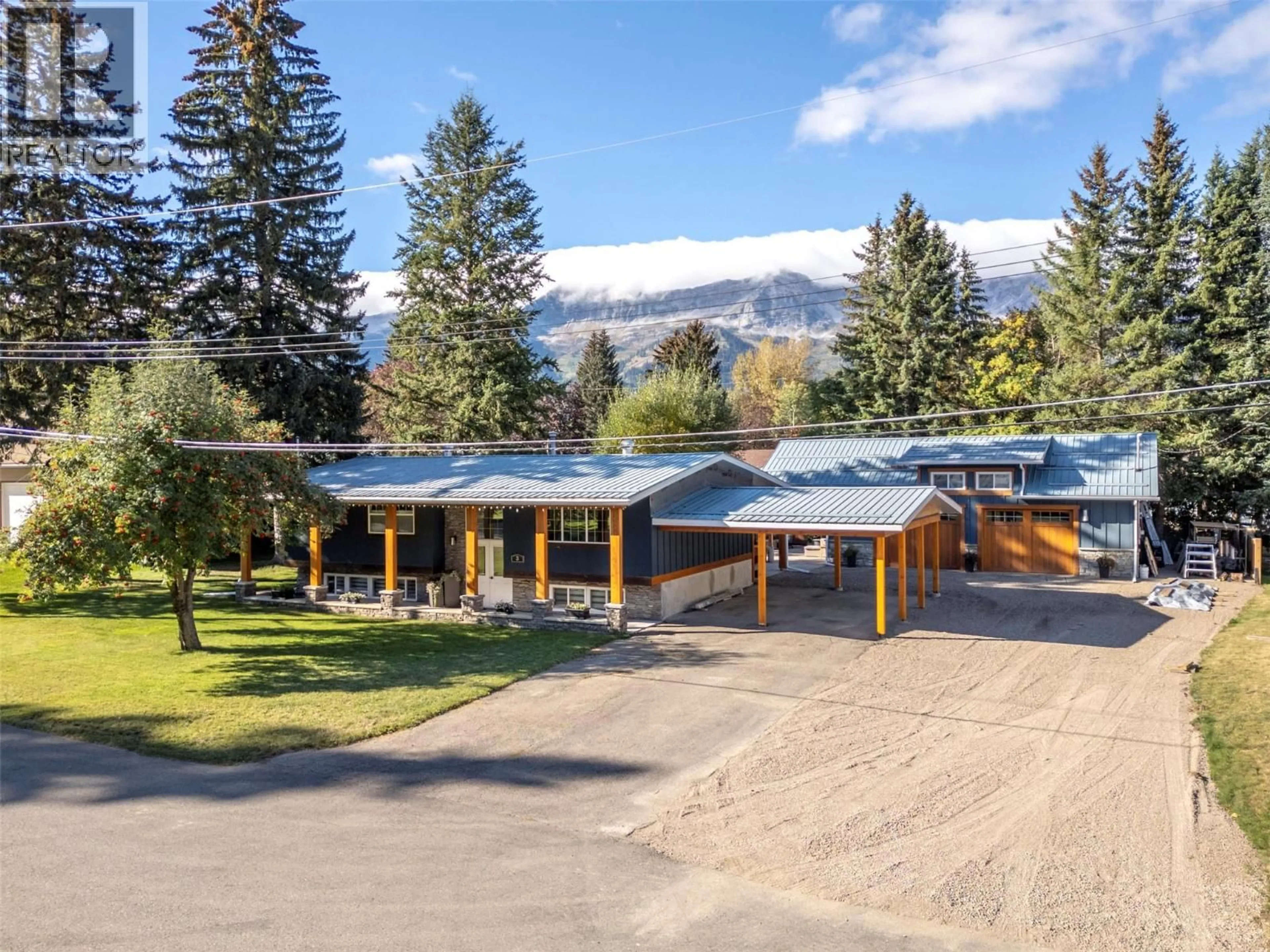 A pic from outside/outdoor area/front of a property/back of a property/a pic from drone, mountain view for 3 ELKVIEW CRESCENT, Fernie British Columbia V0B1M0