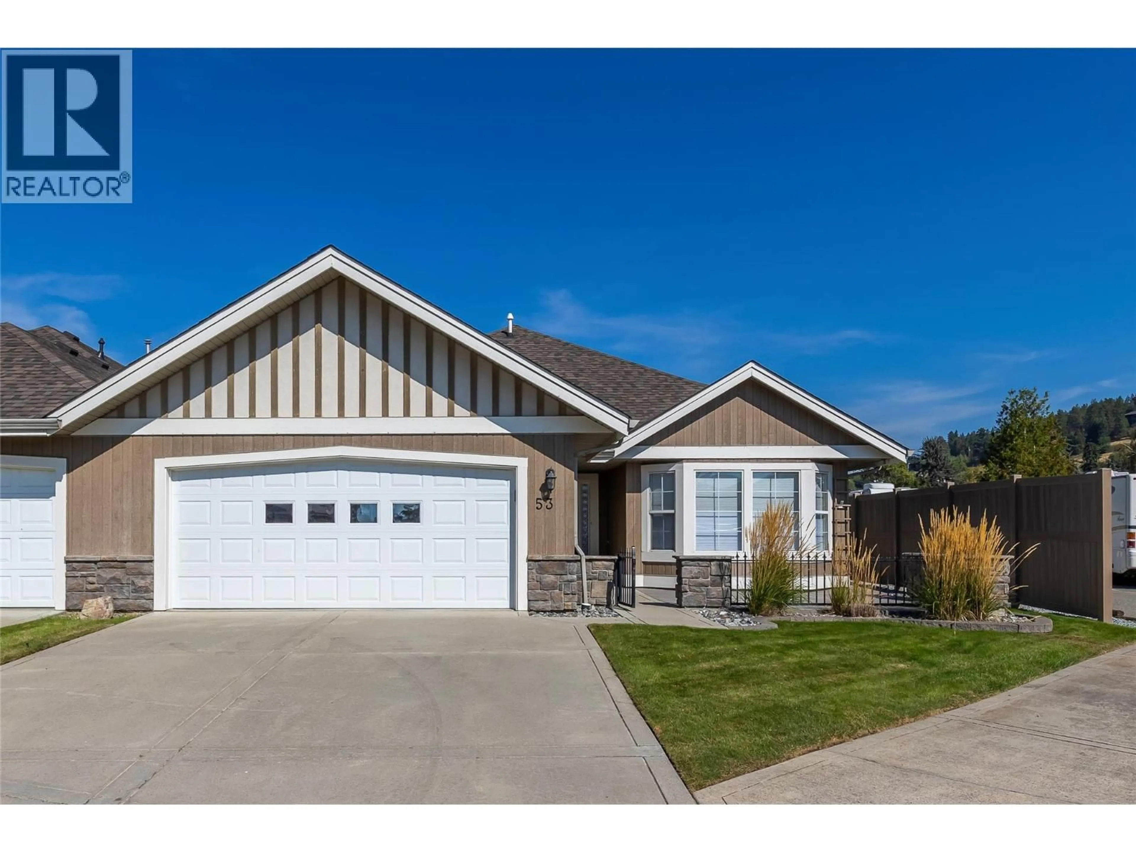 Home with vinyl exterior material, street for 53 - 680 VALLEY ROAD, Kelowna British Columbia V1V2J3