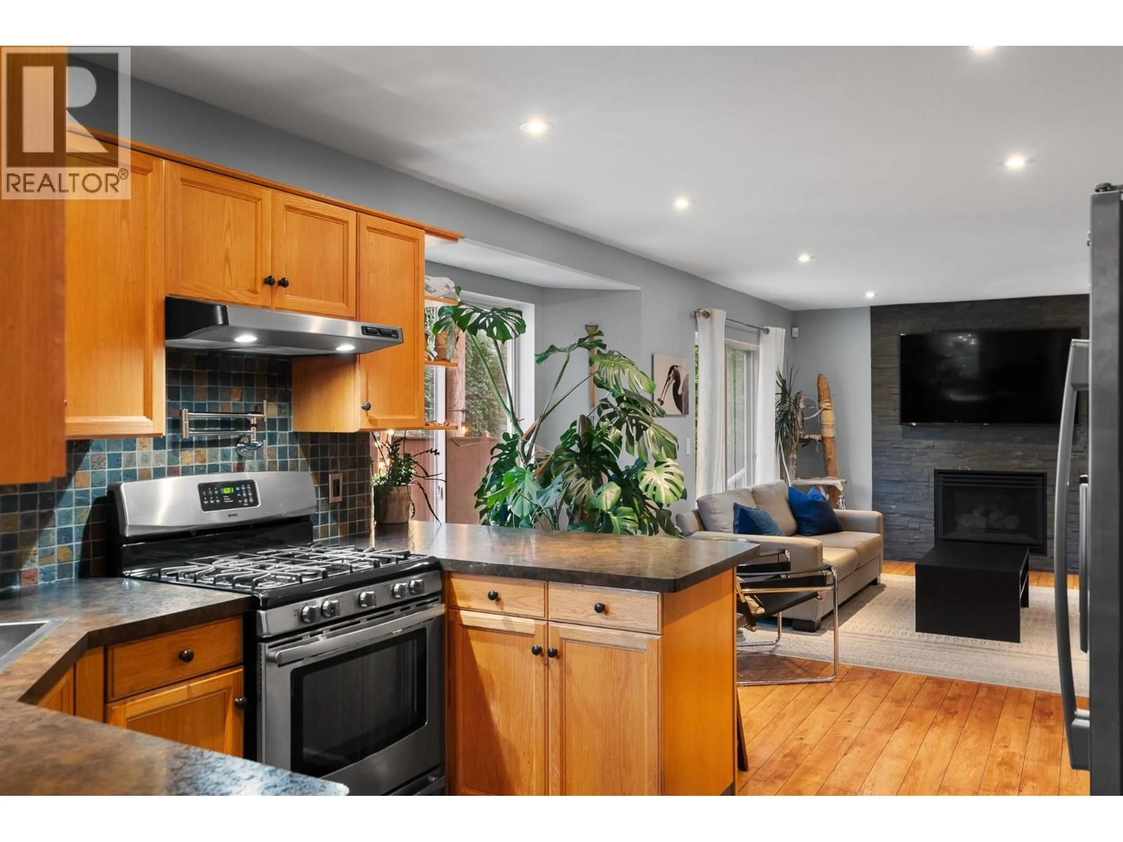 Open concept kitchen, unknown for 461 SEDONA DRIVE, Kamloops British Columbia V2E2R1
