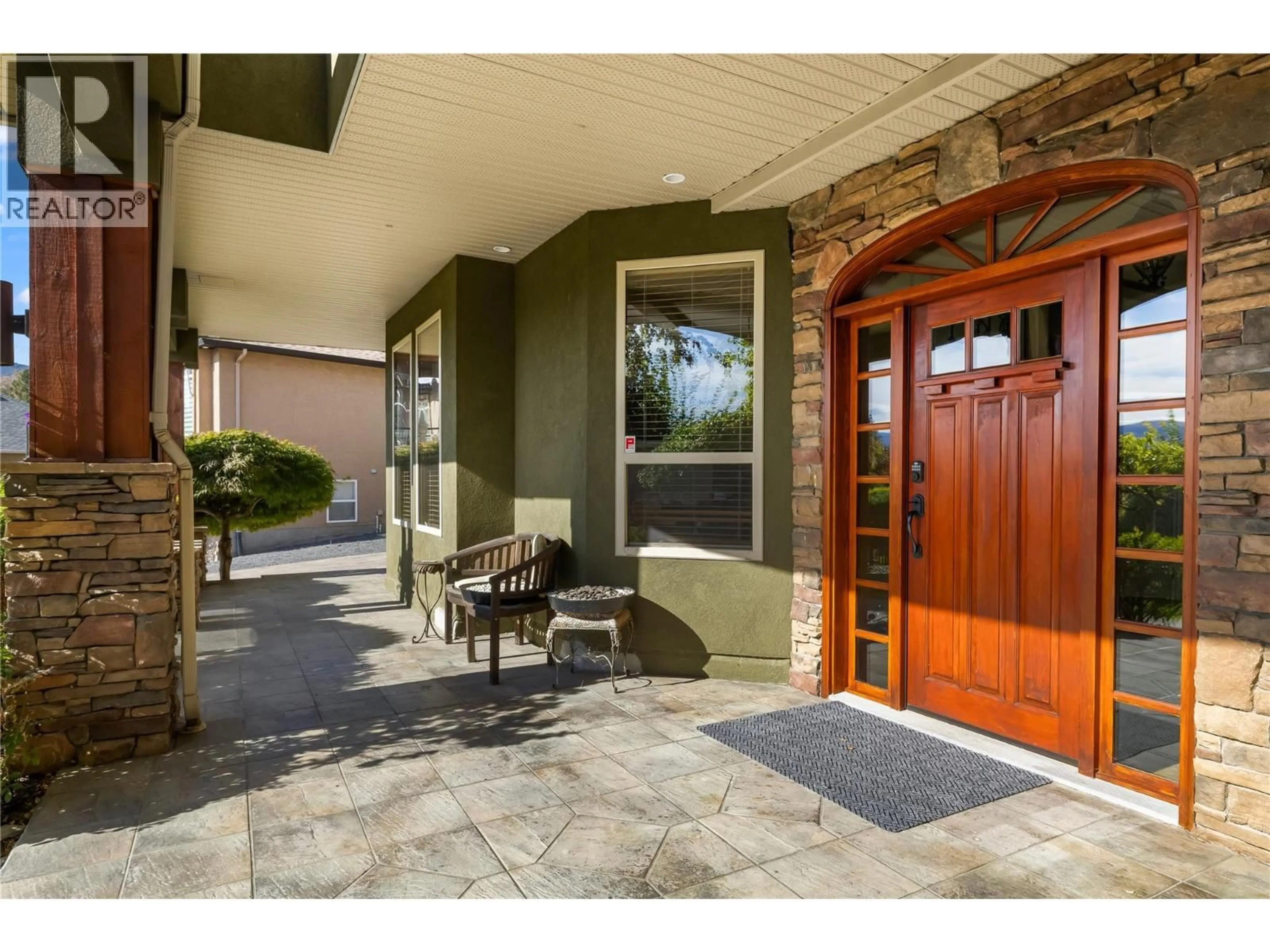 Indoor entryway for 1778 VINEYARD DRIVE, West Kelowna British Columbia V4T2W7